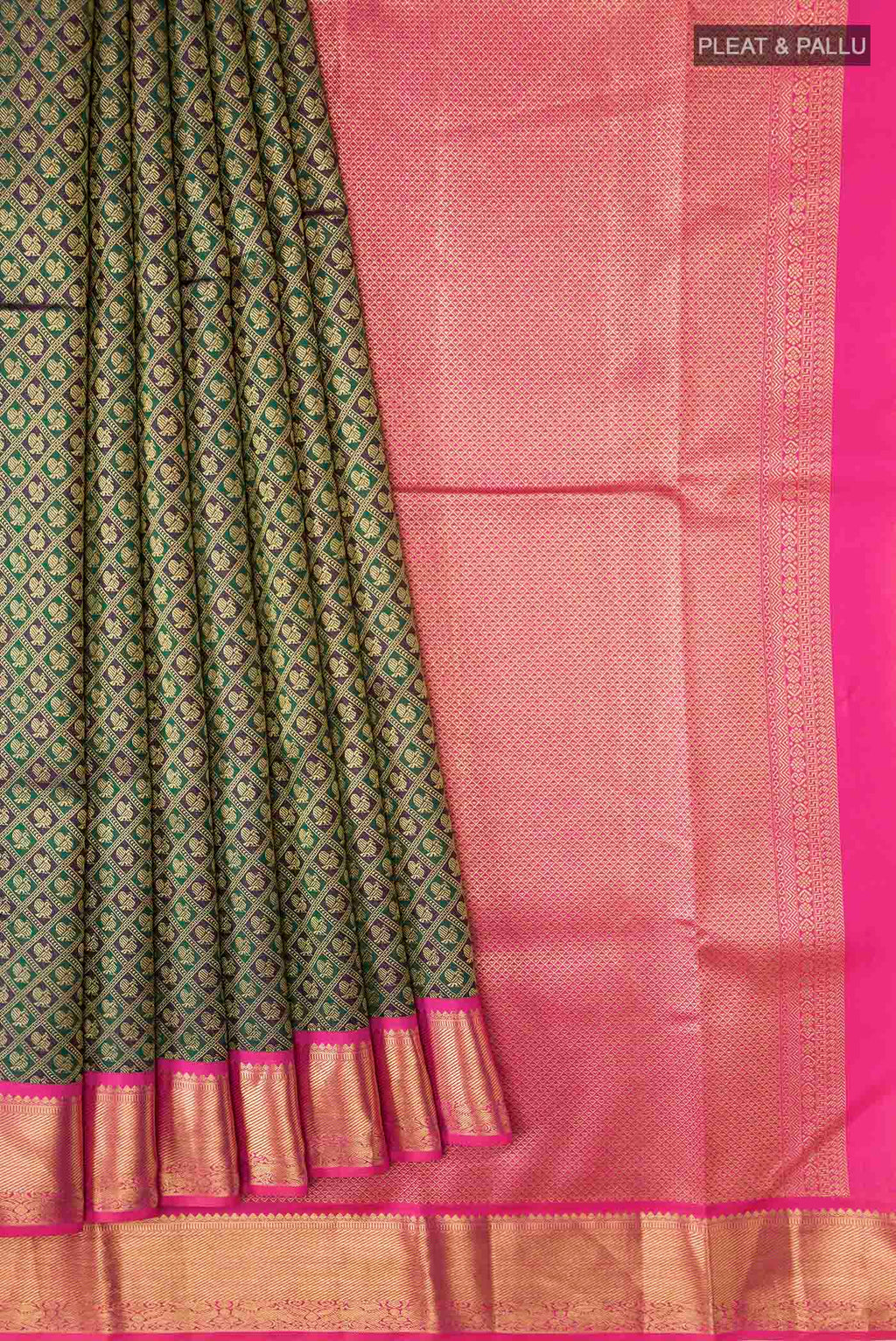 pleats pallu