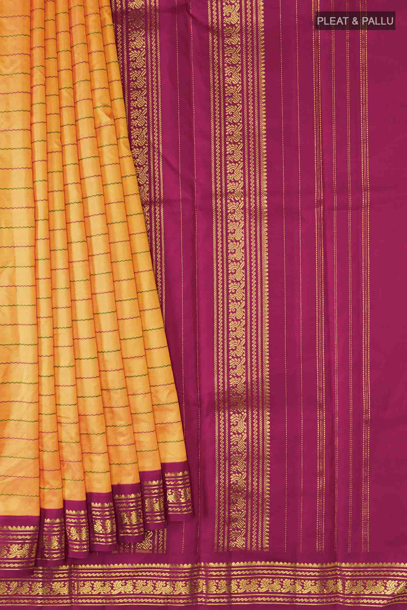 pleats pallu