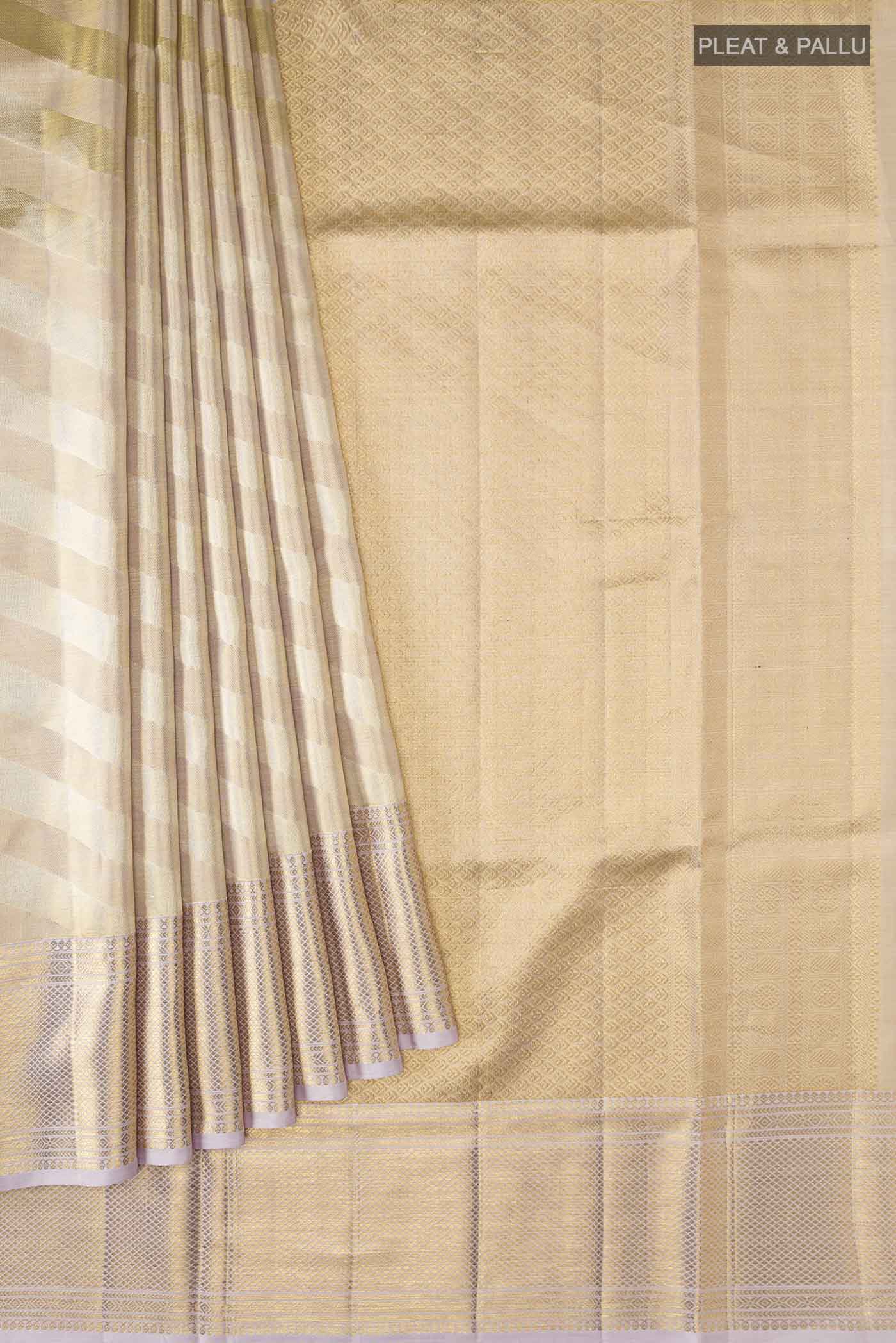 pleats pallu