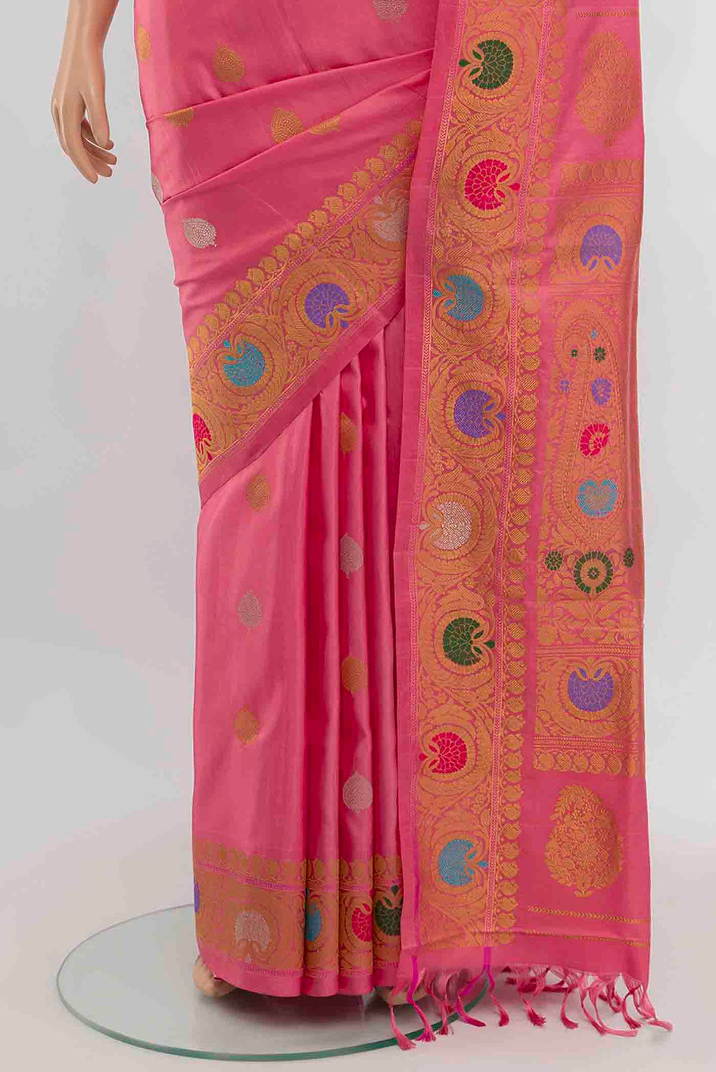 Pleats and pallu of Rose pink Gadwal Silk Saree with Zari Butta on the body and Zari Border