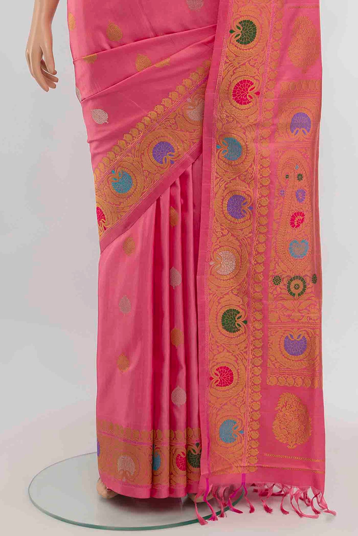 Pleats and pallu of Rose pink Gadwal Silk Saree with Zari Butta on the body and Zari Border
