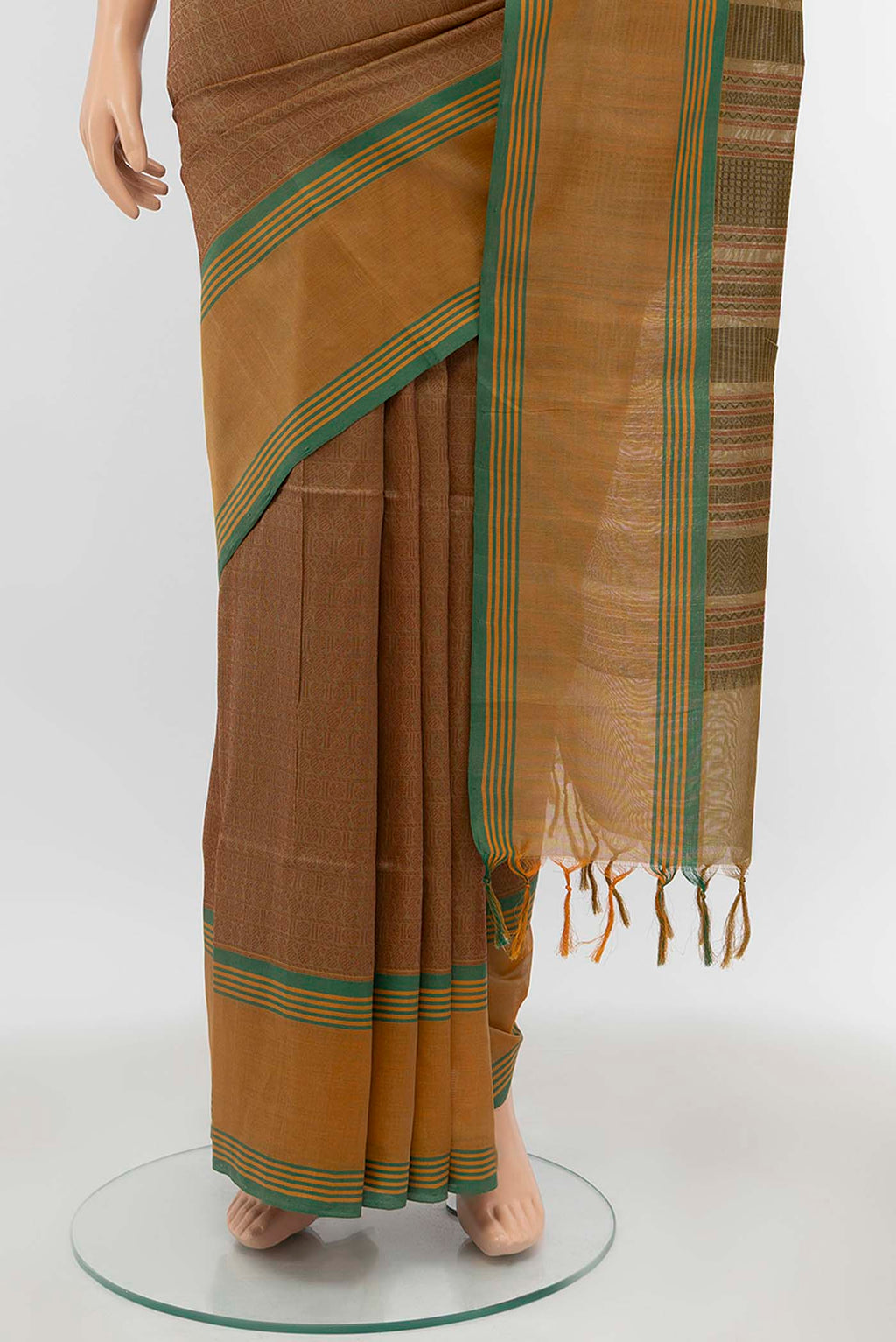 pleats pallu