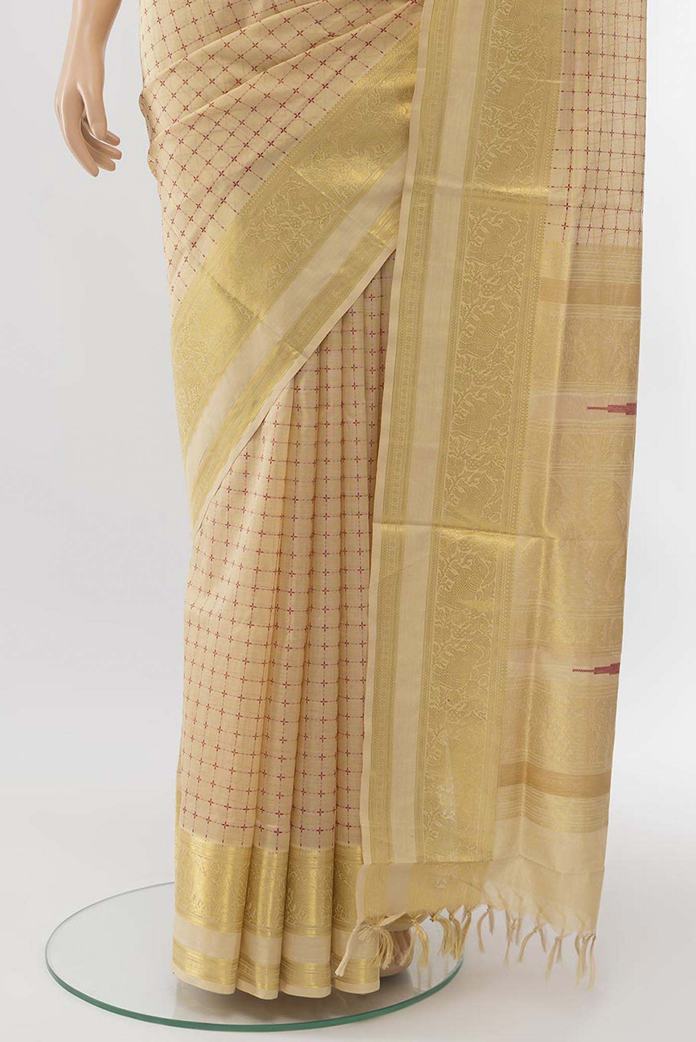pleats pallu