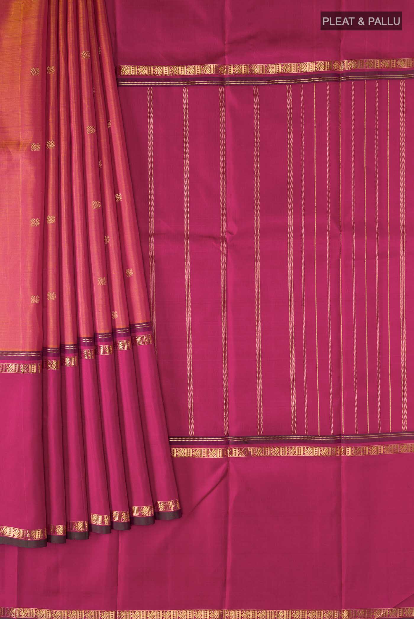 pleats pallu