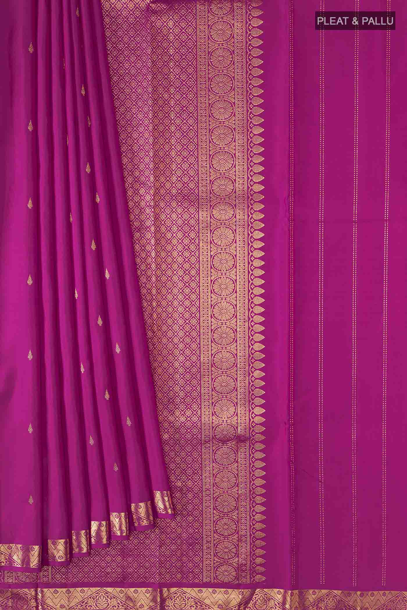 pleats pallu