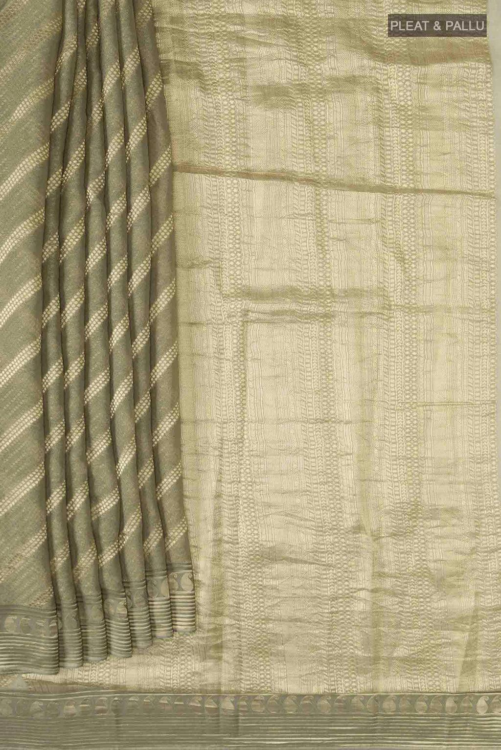pleats pallu