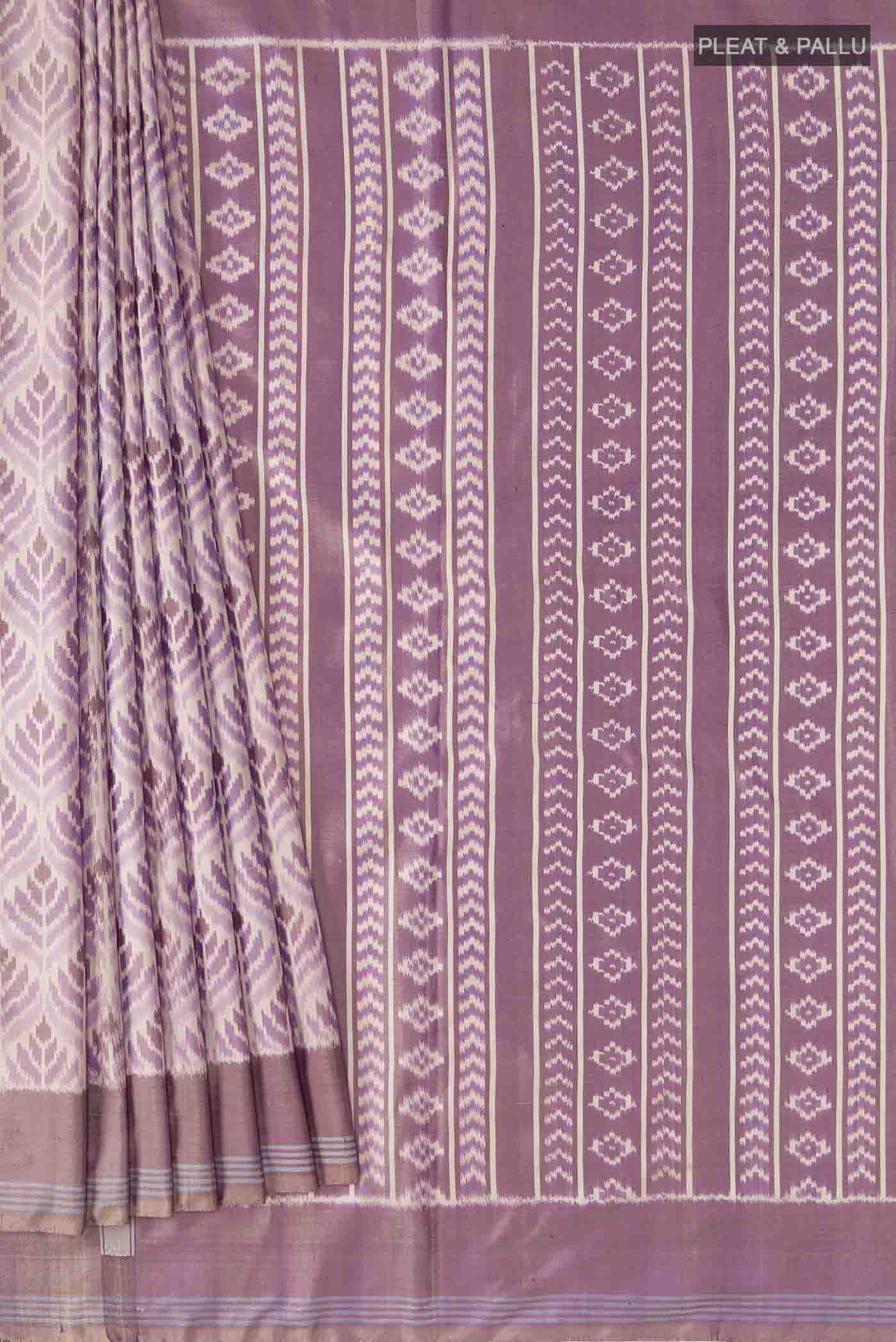 pleats pallu
