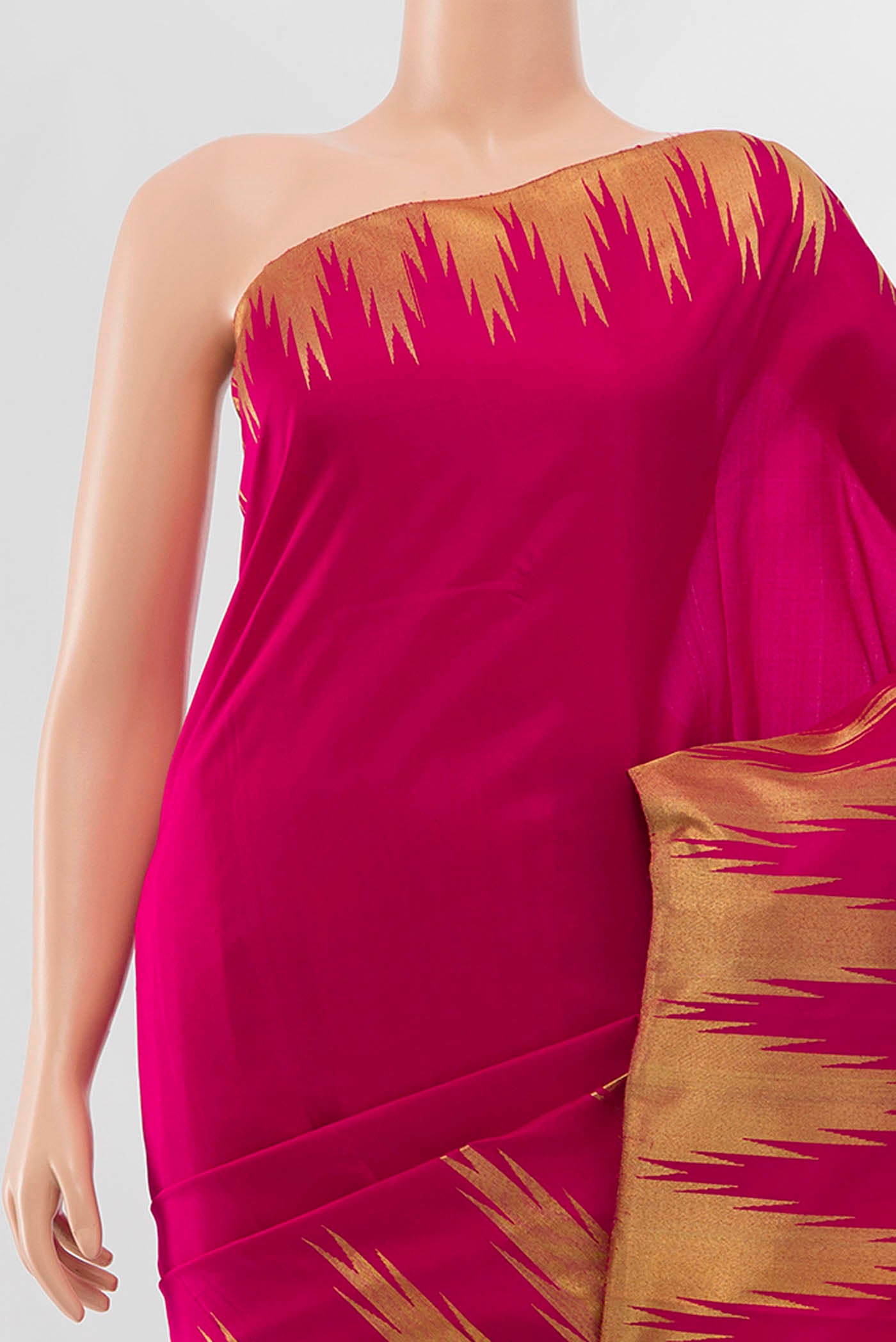 Border image of Pure Silk Pure Zari Pink Kanchipuram Saree with Zari Butta on the body and Silk Border