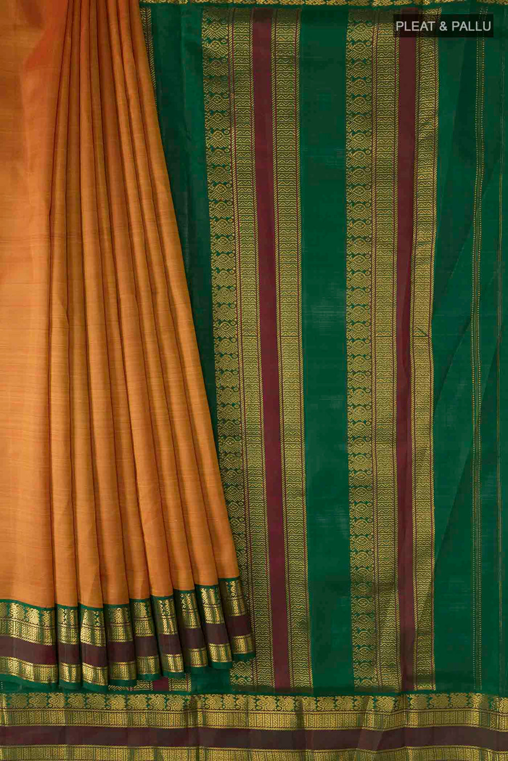 pleats pallu