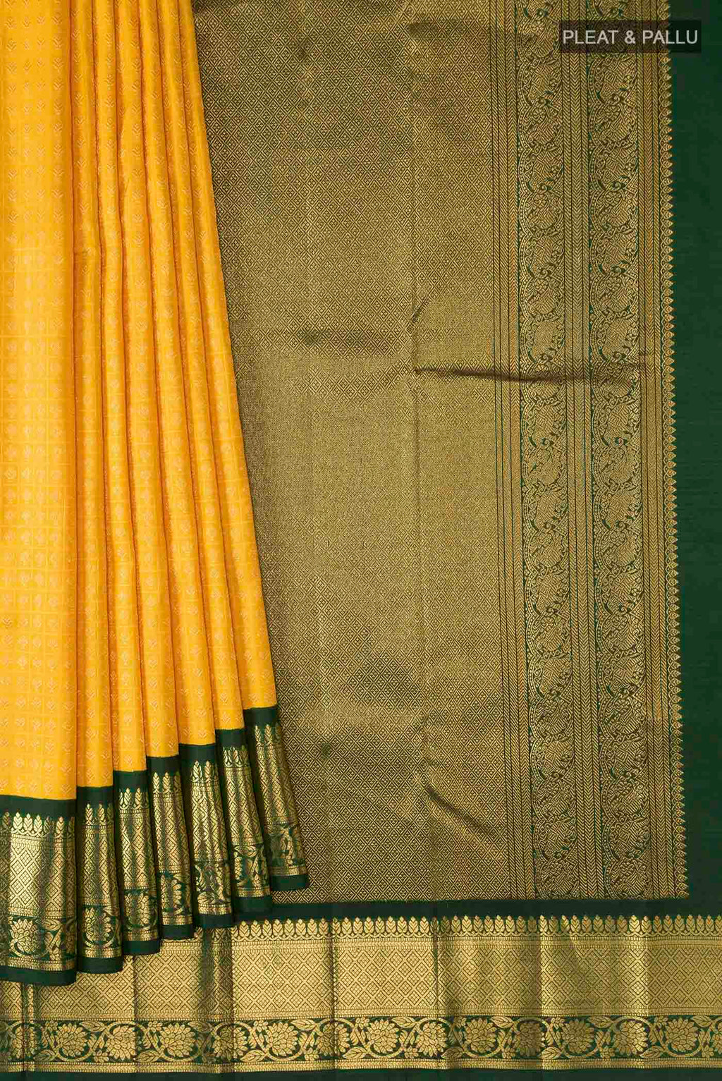 pleats pallu