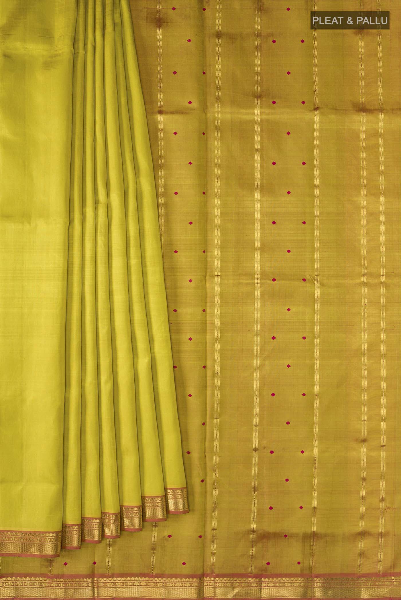 pleats pallu