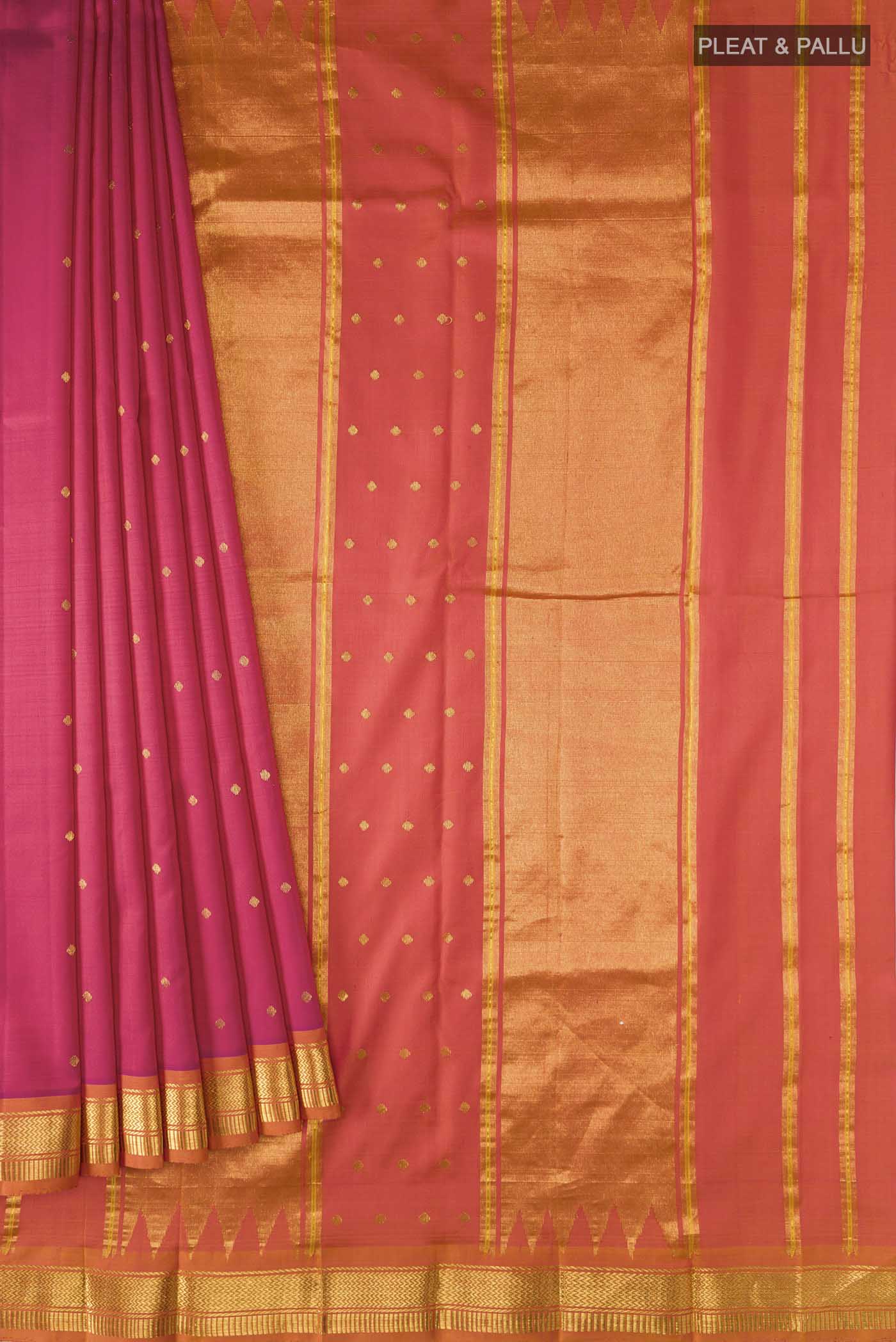 pleats pallu