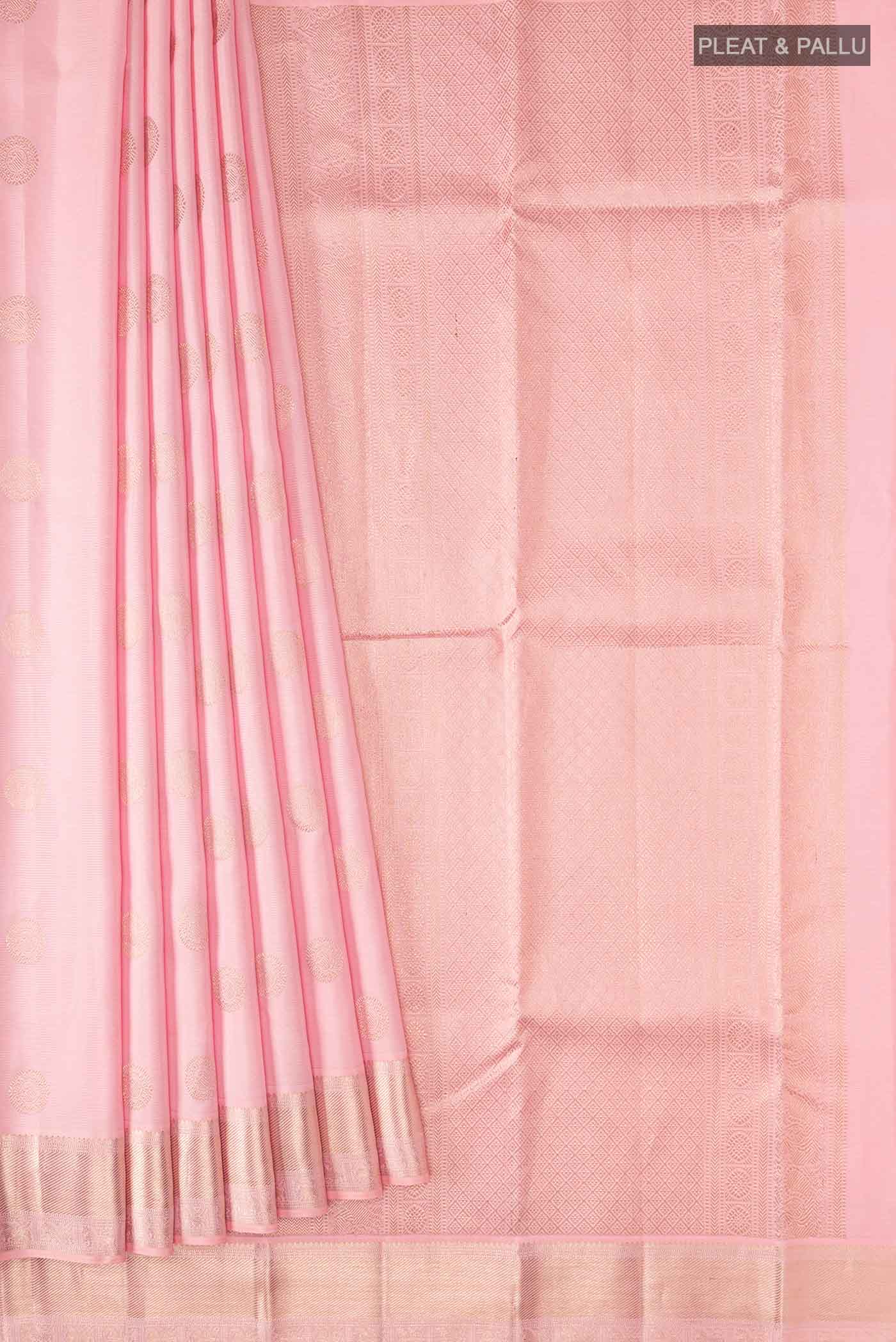 pleats pallu