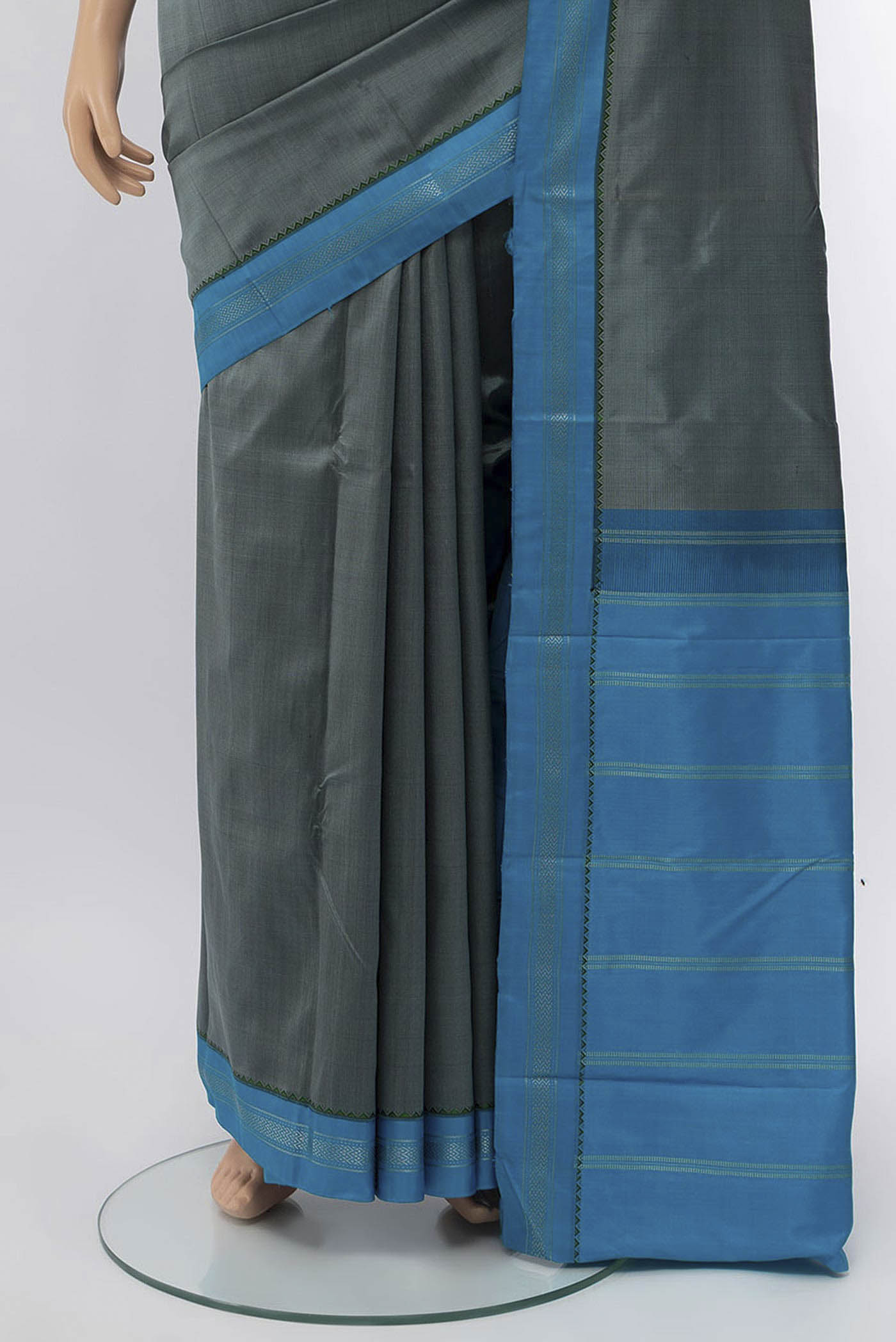 pleats pallu