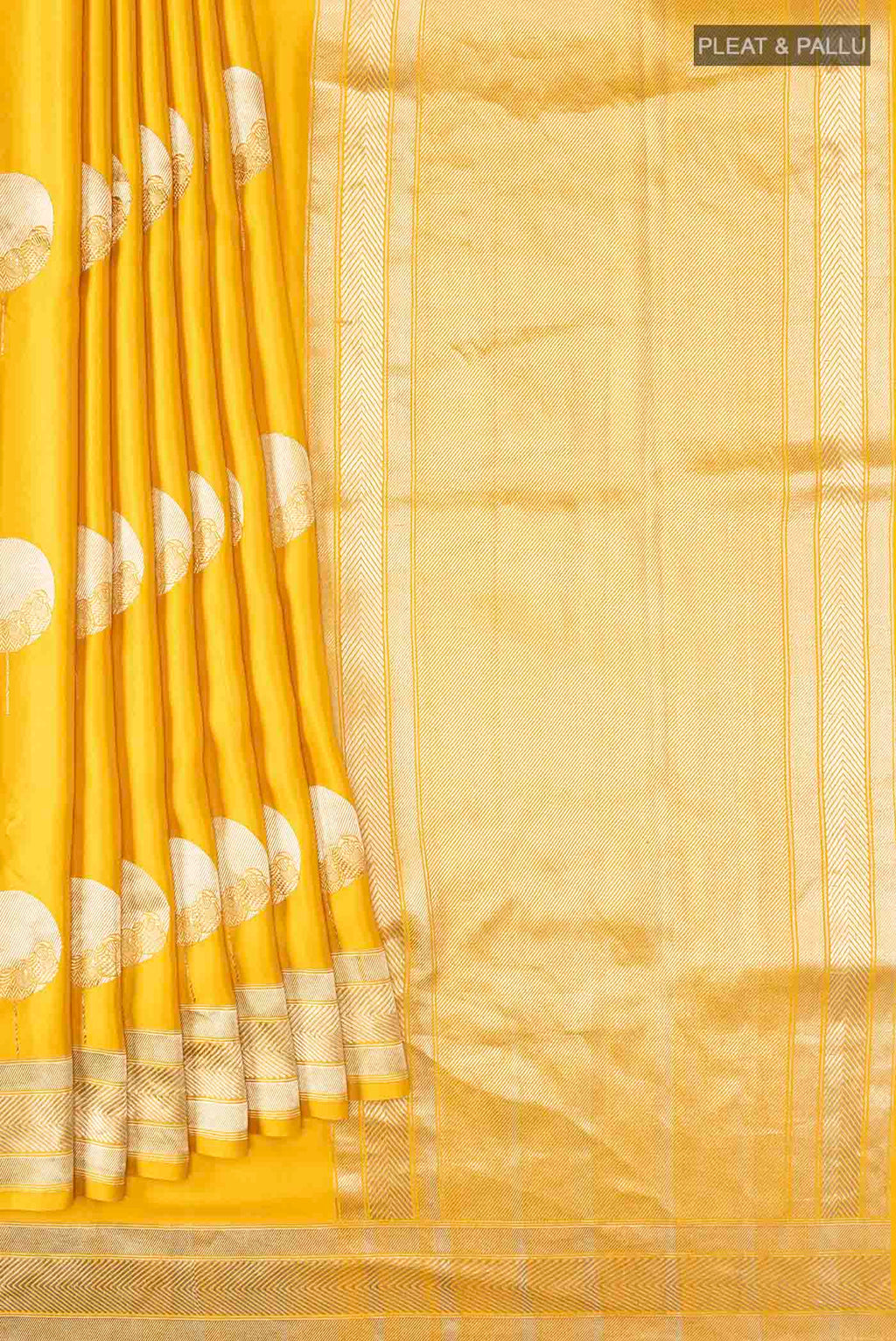 pleats pallu