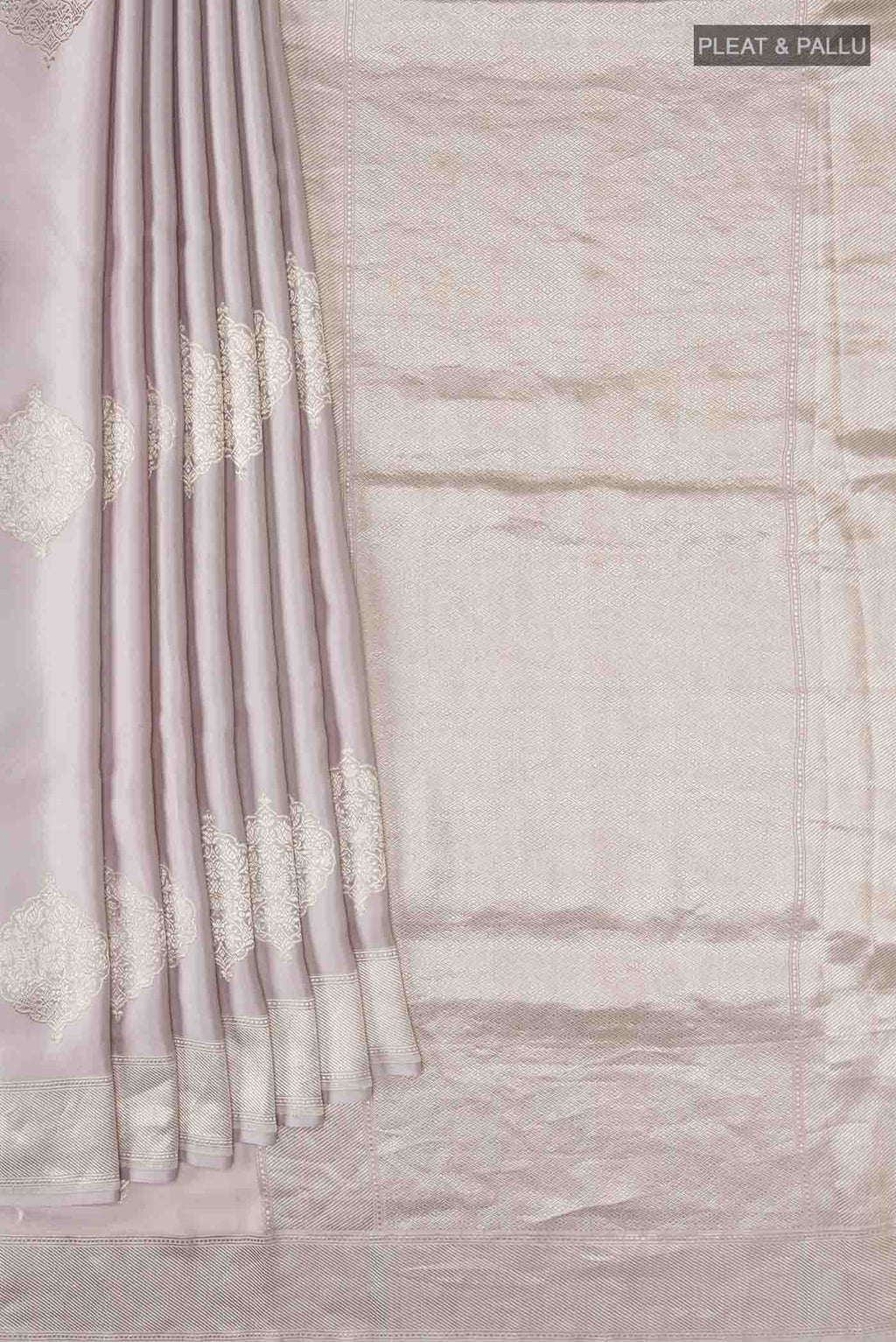 pleats pallu