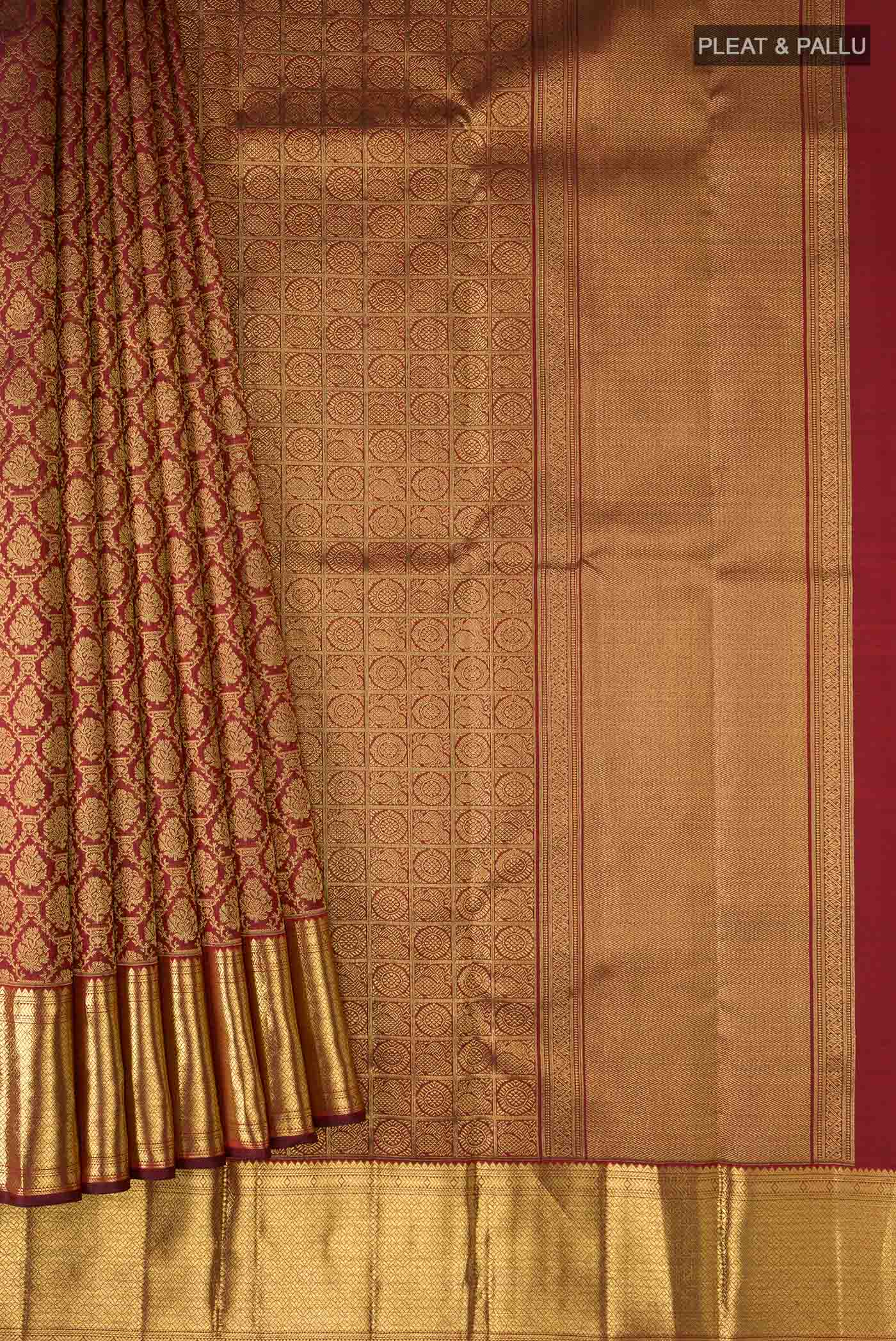 pleats pallu