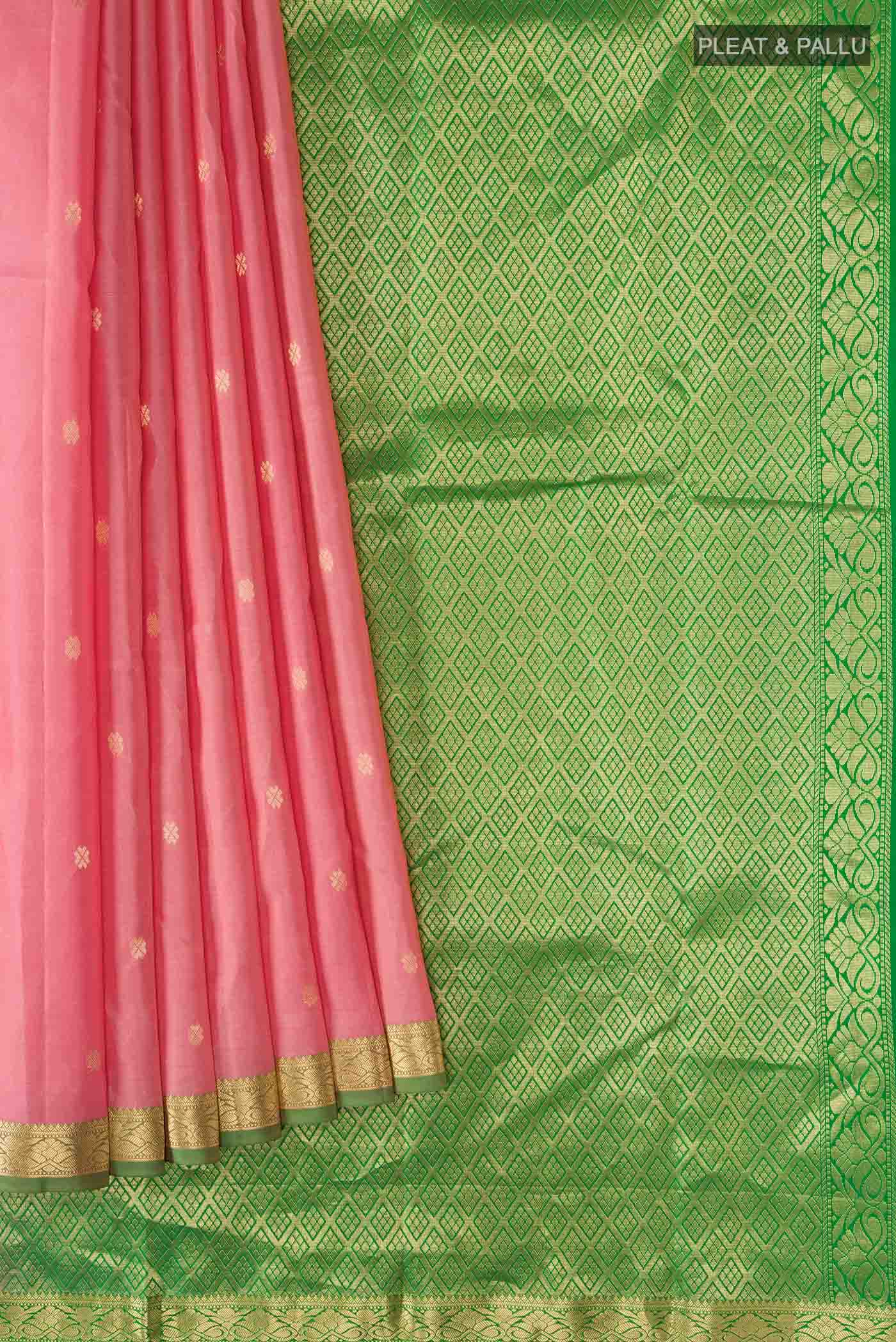 pleats pallu