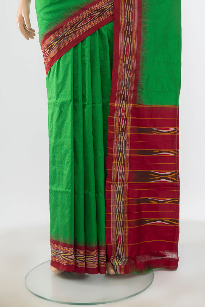 Pleats and pallu of Mint Green Pochampally Saree with Ikat Print on the body and Silk Border. 