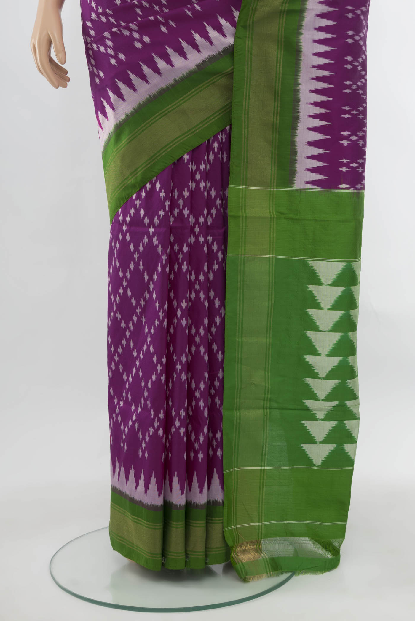 Pleats and pallu of Purple Pochampally Saree with Ikat Print on the body and Silk Border. 