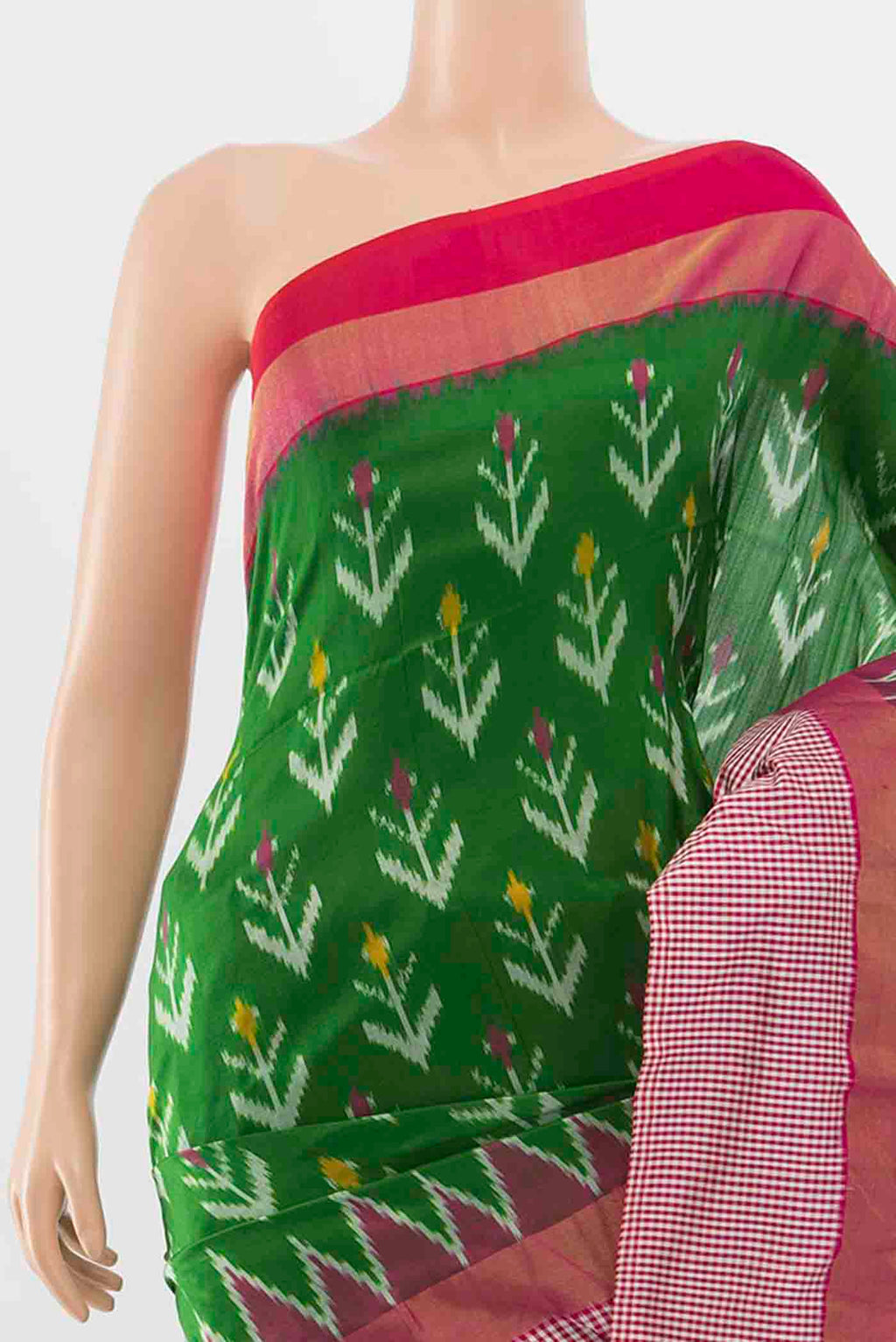 Border image of Green Pochampally Silk Saree with Pure Ikat on the body and Checks Border