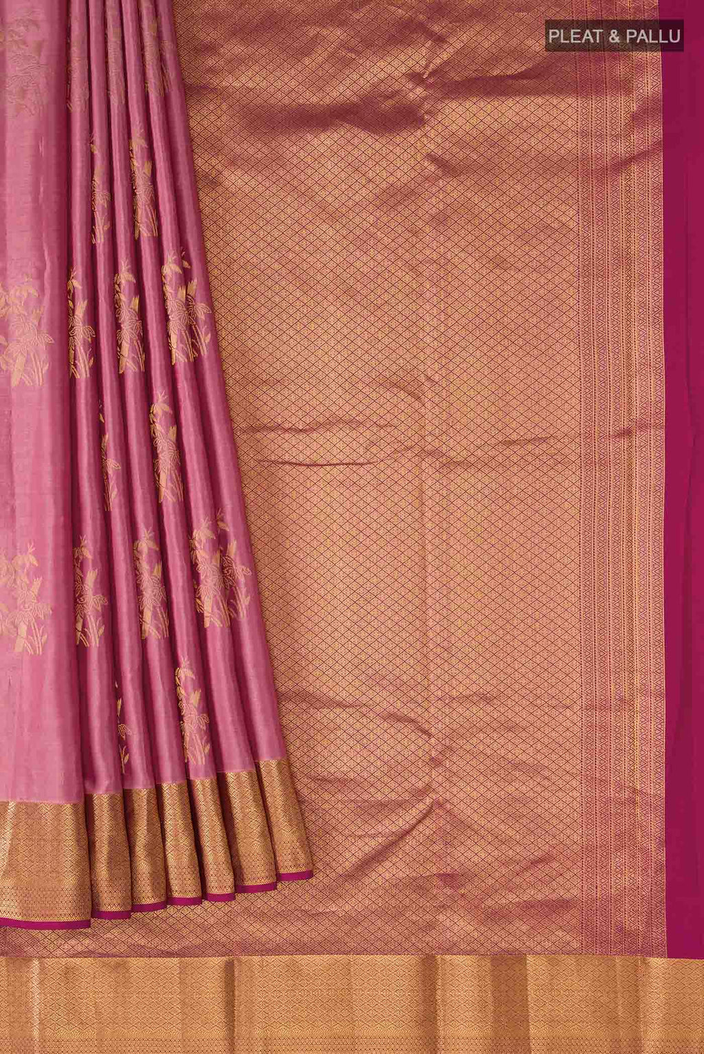 pleats pallu