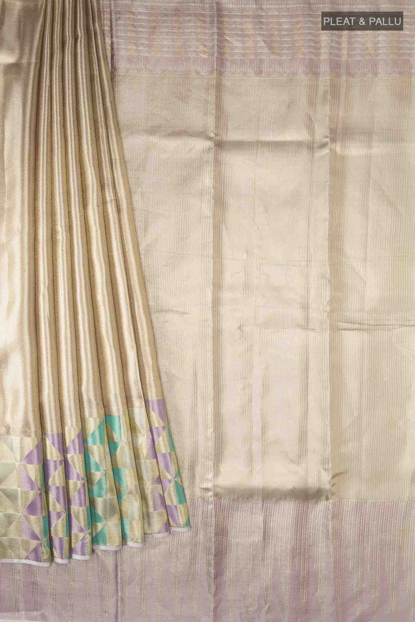 pleats pallu