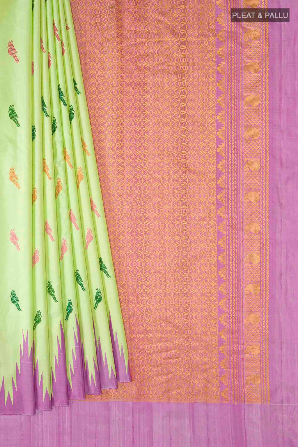 pleats pallu