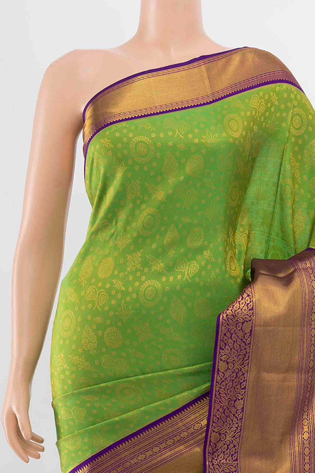 Border image of Parrot Green Kanchipuram Silk Saree with Zari Butta on the body and Silk Border