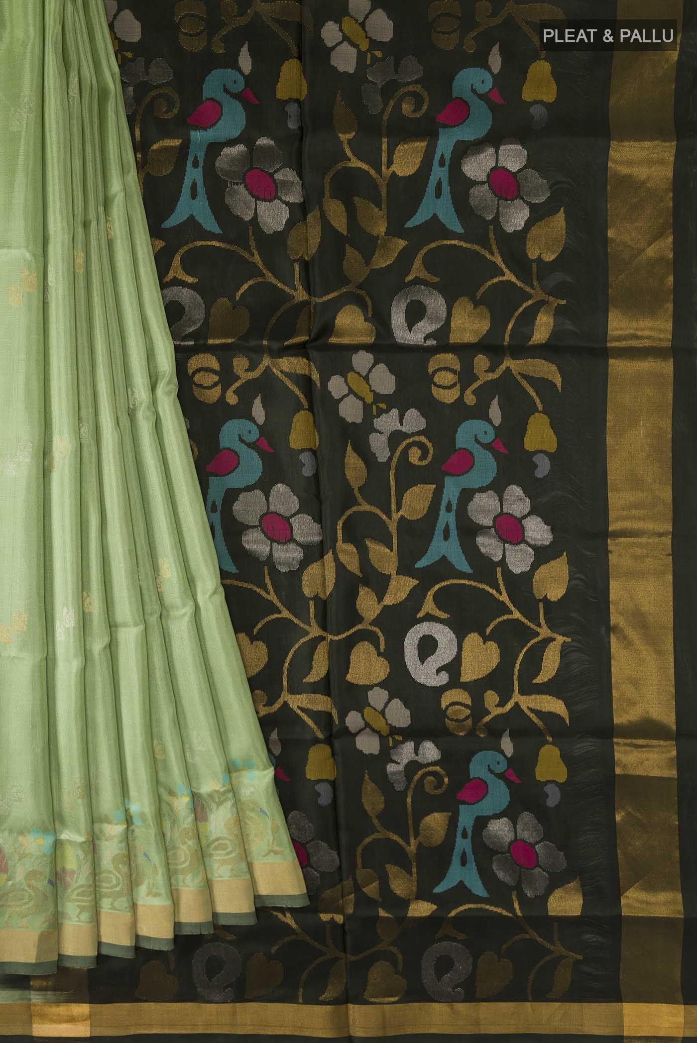 pleats pallu