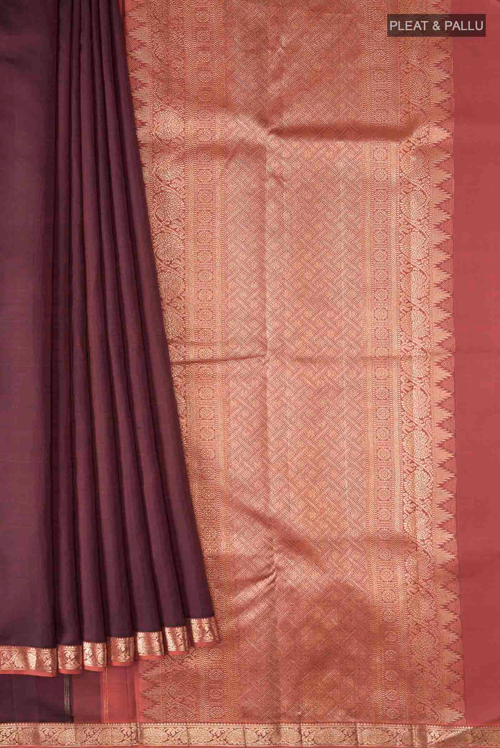pleats pallu
