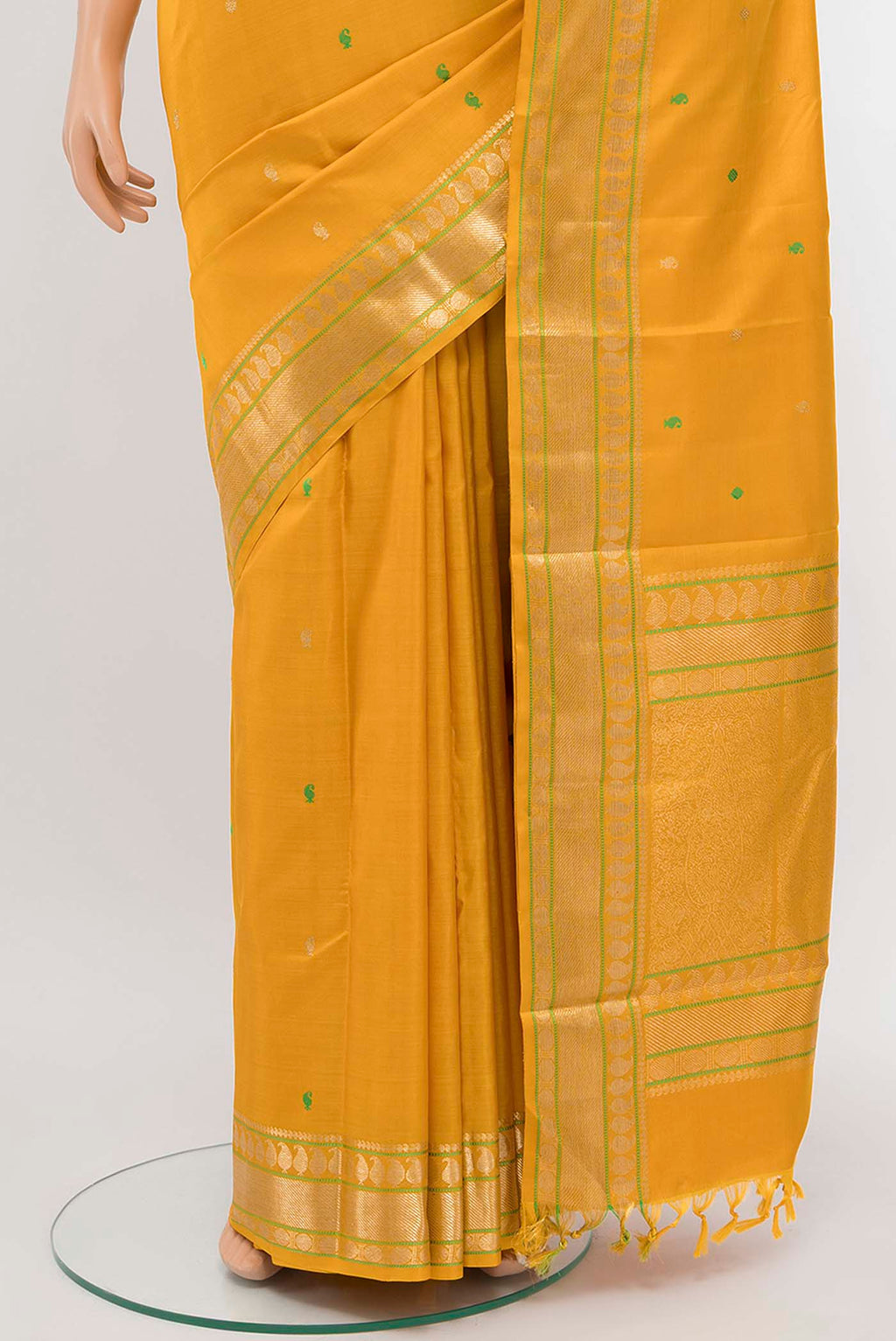 pleats pallu