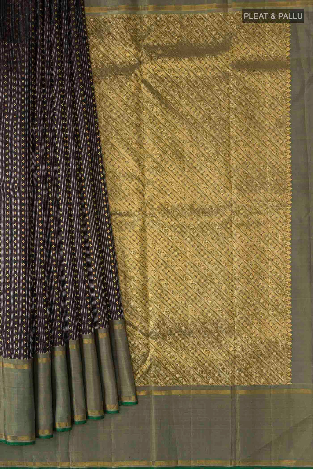 pleats pallu