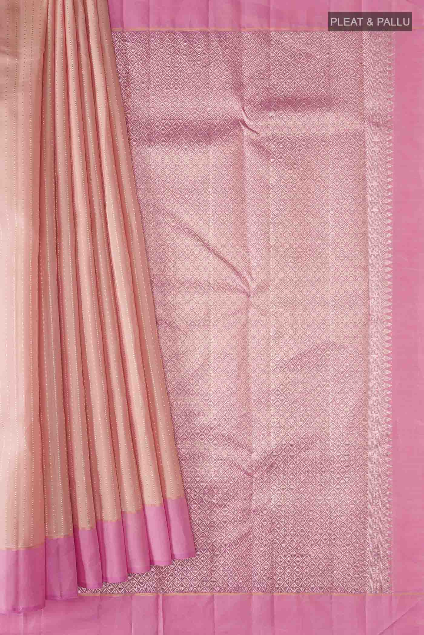 pleats pallu