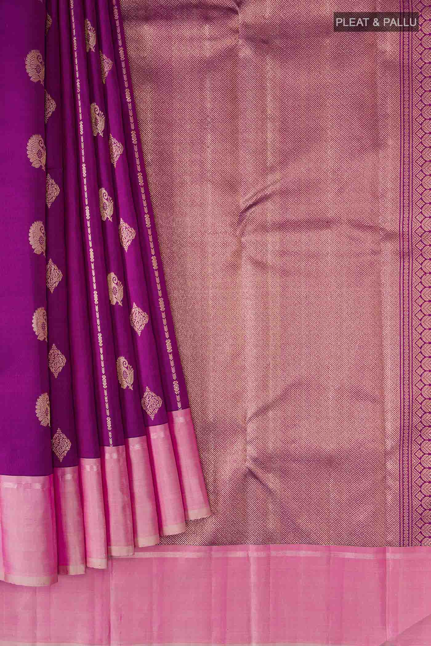 pleats pallu
