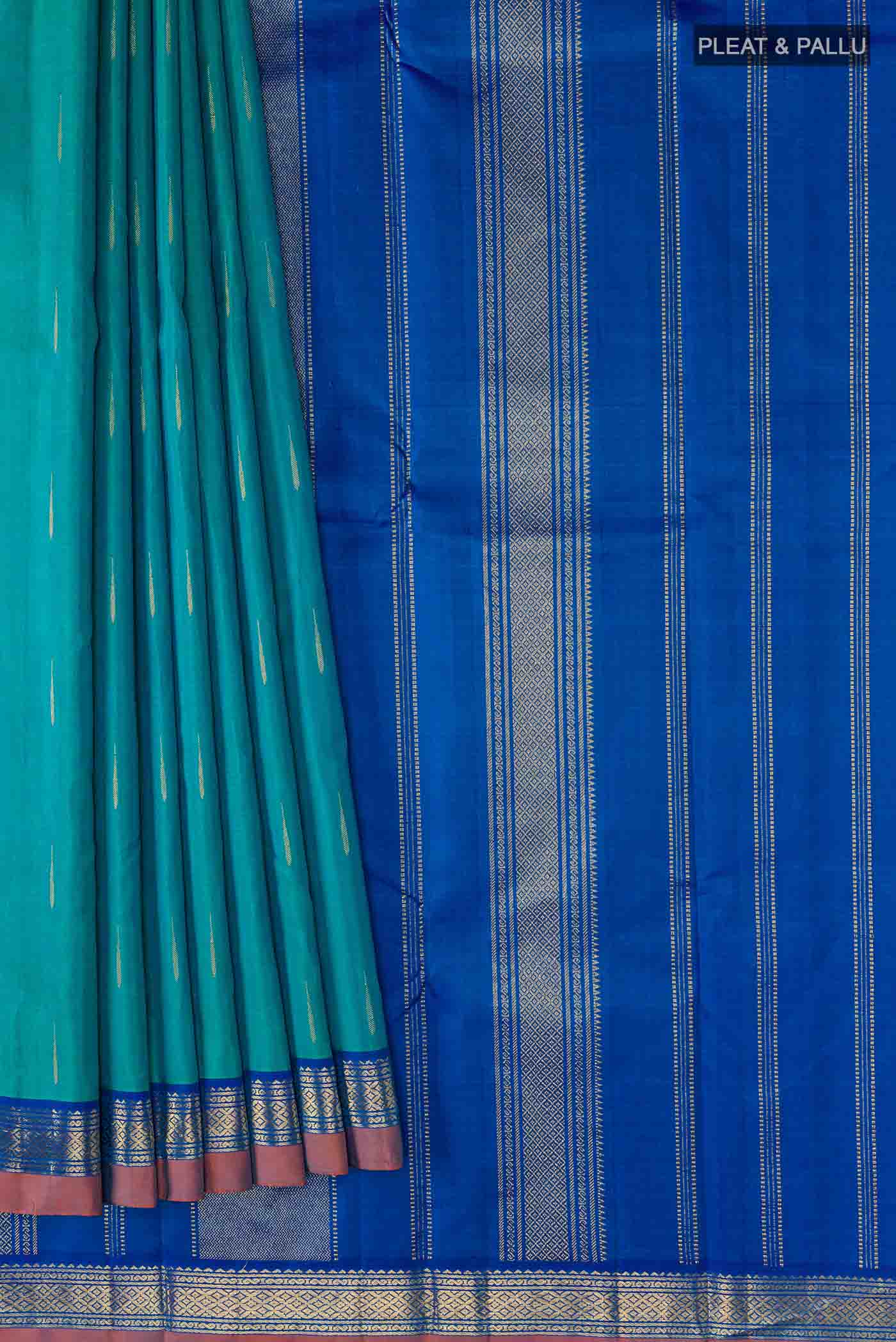 pleats pallu