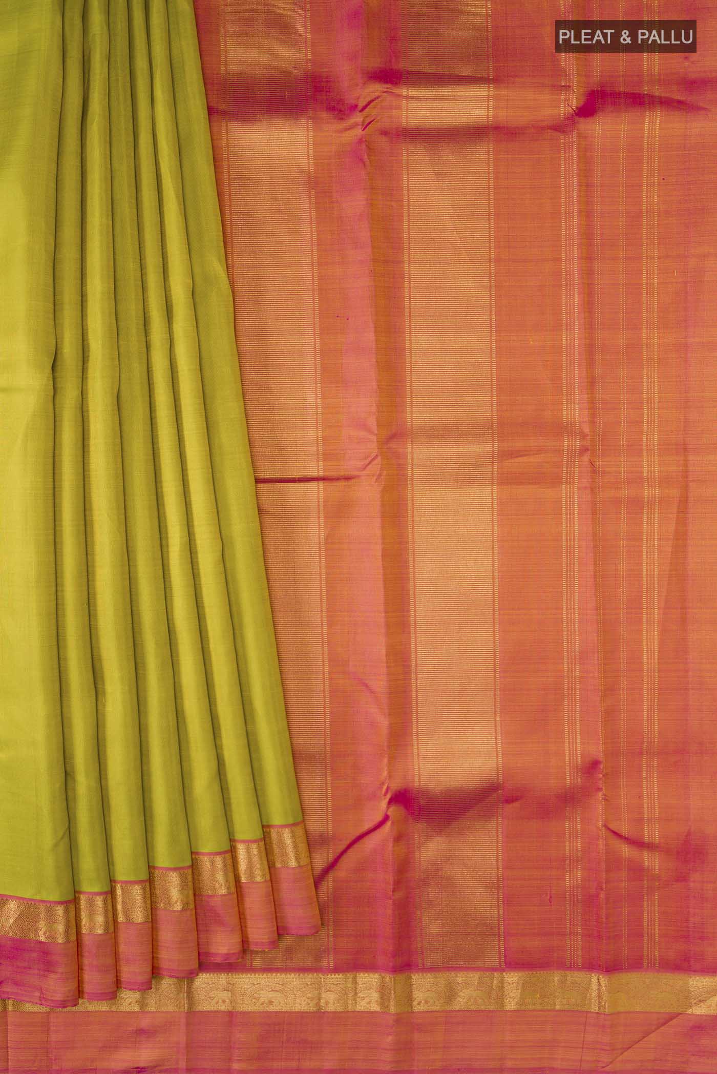 pleats pallu