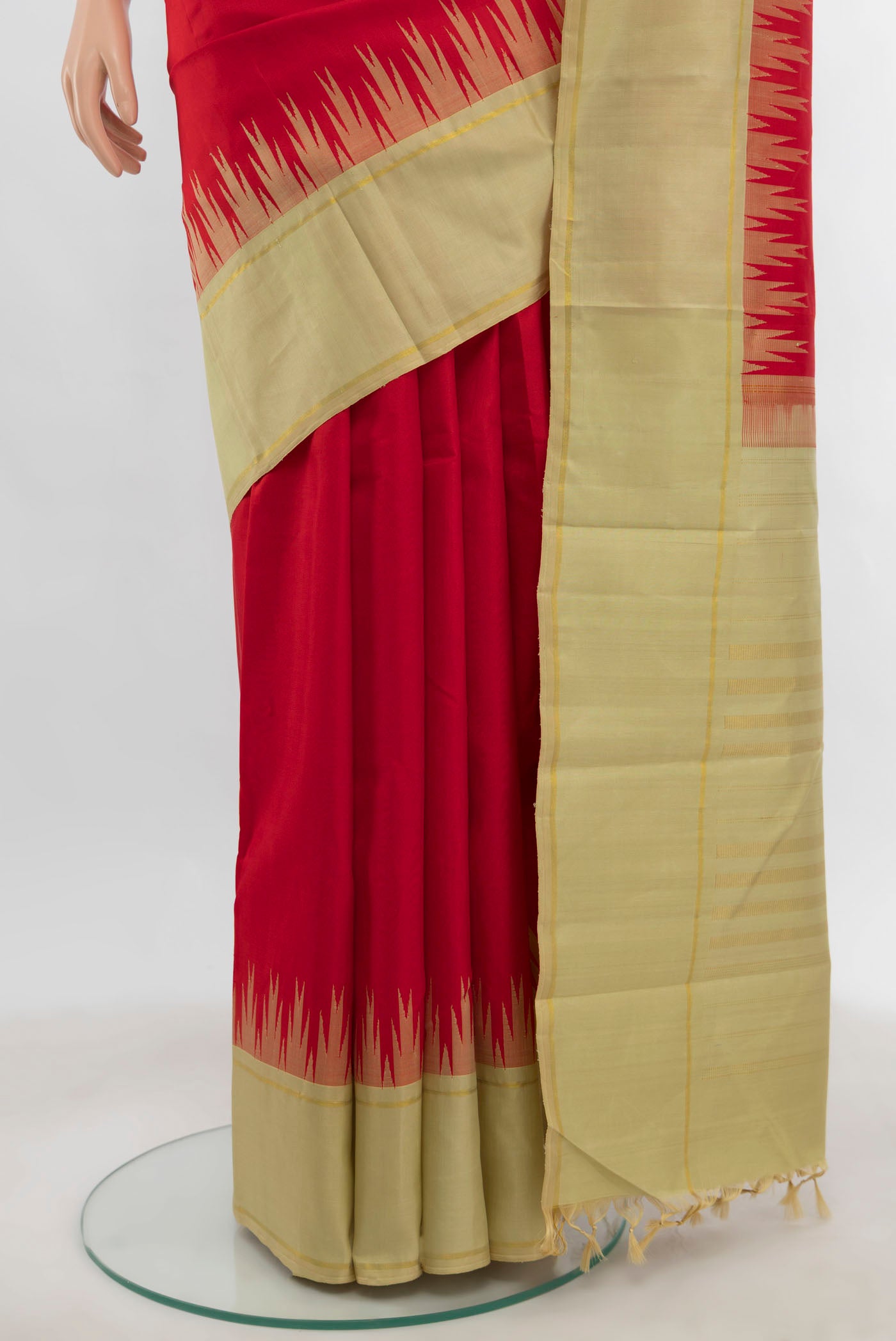 Pleats and pallu of Red Kanjivaram Silk Saree with Zari Butta on the body and Zari Border. 
