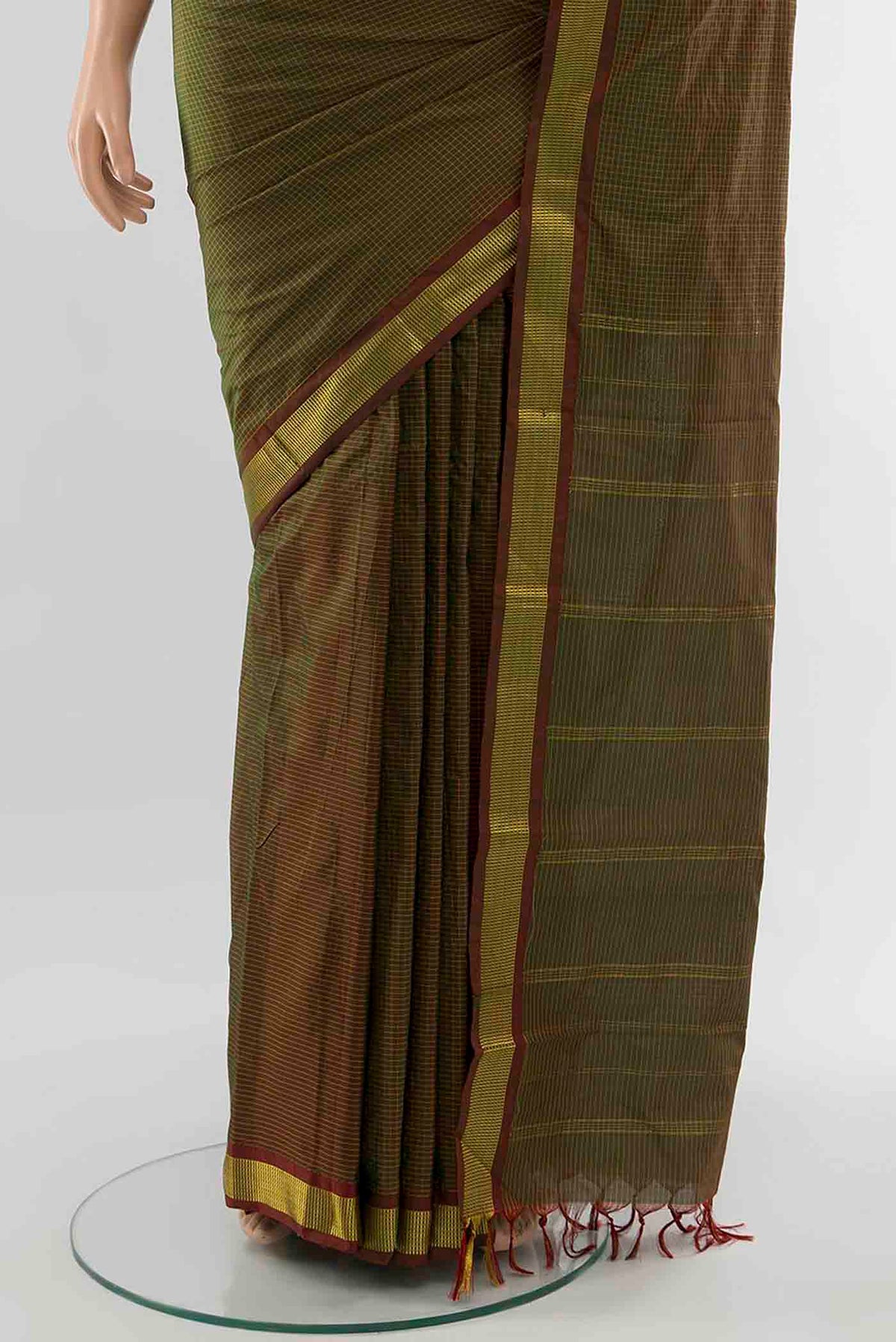 pleats pallu