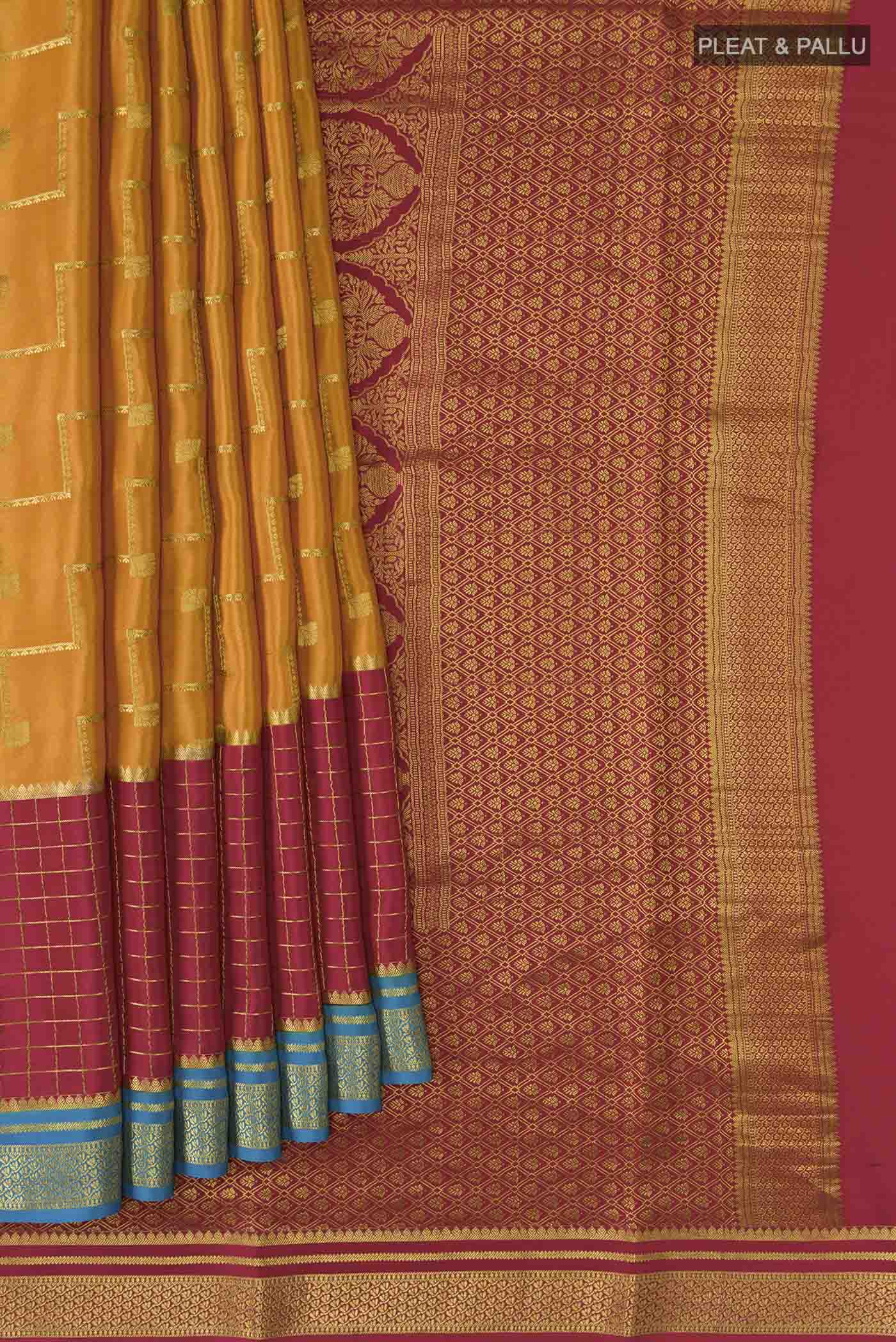 pleats pallu