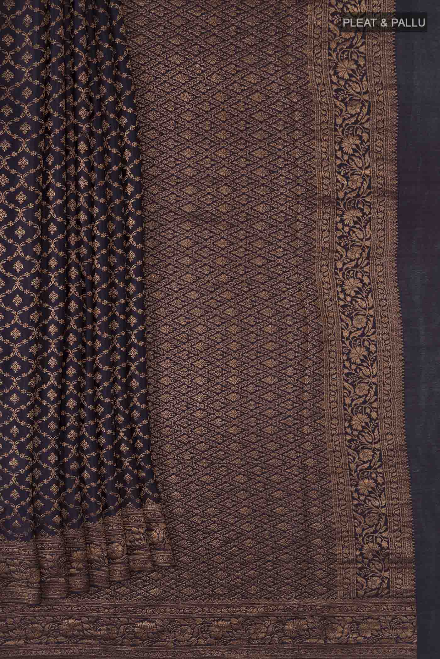 pleats pallu