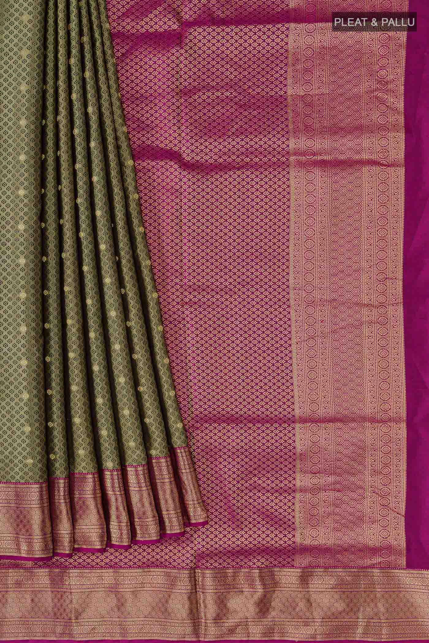 pleats pallu