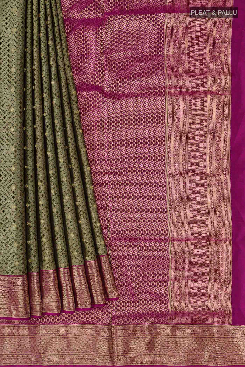 pleats pallu