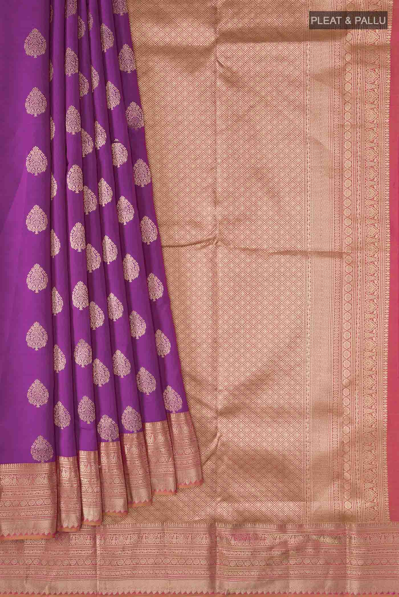 pleats pallu
