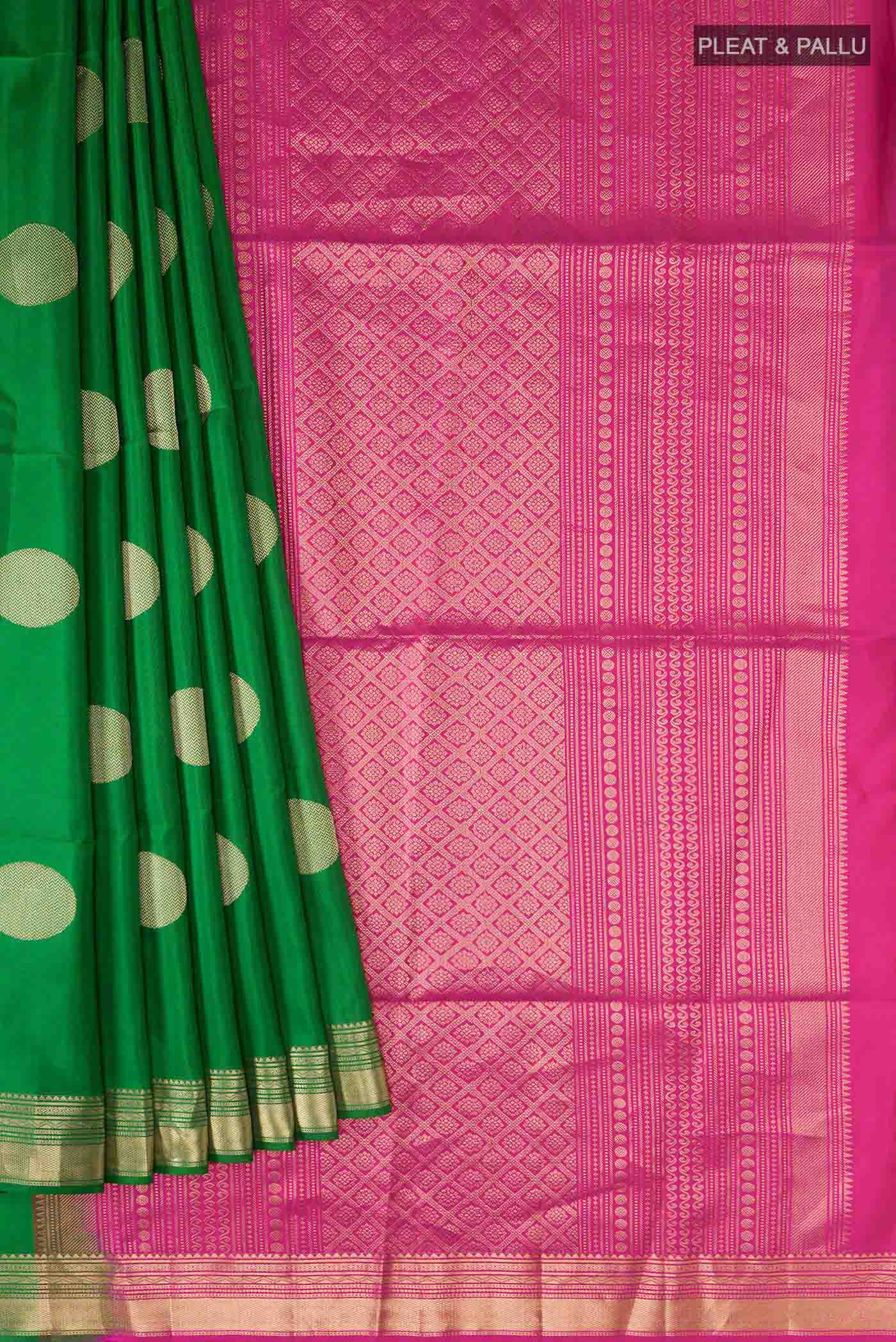 pleats pallu