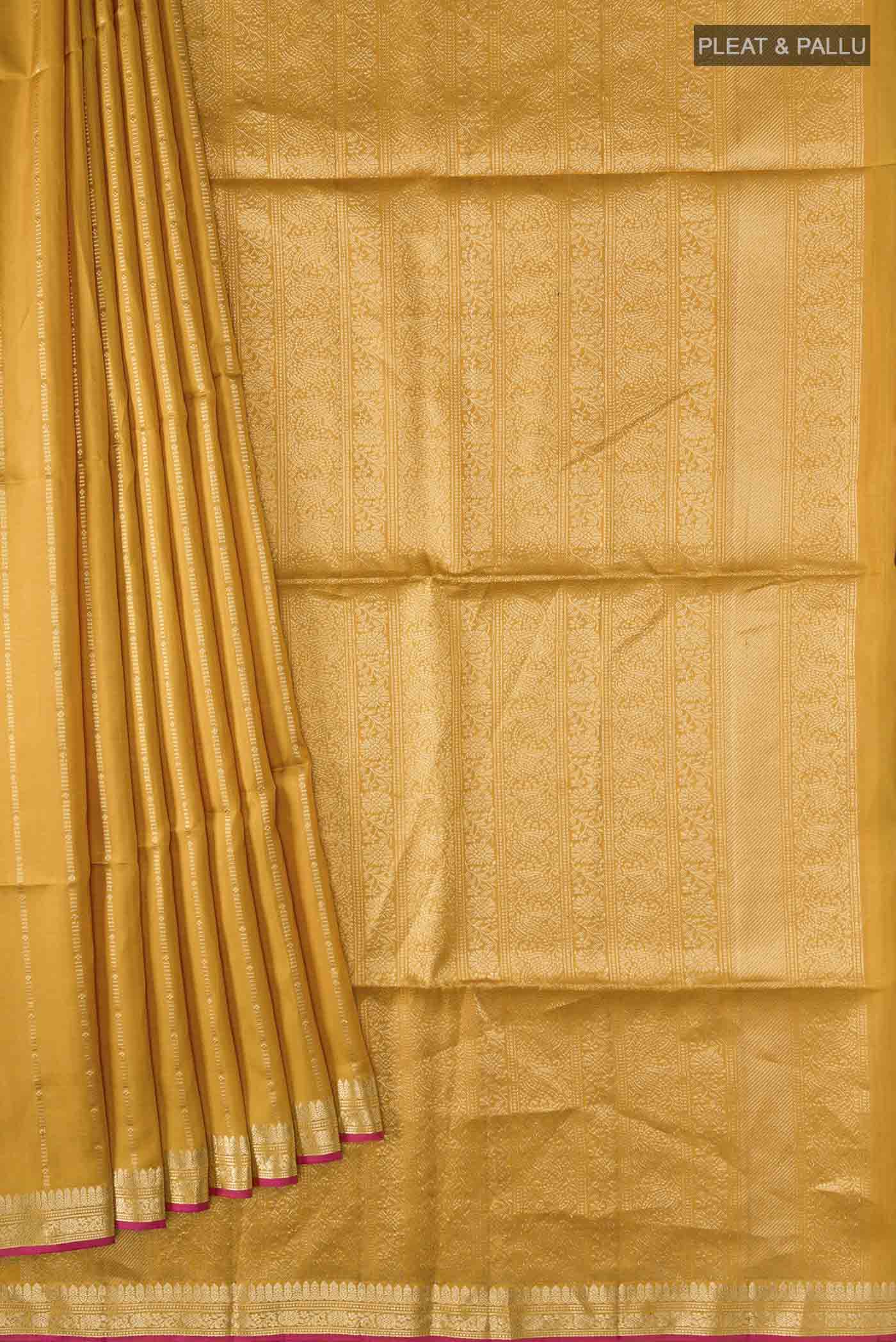 pleats pallu