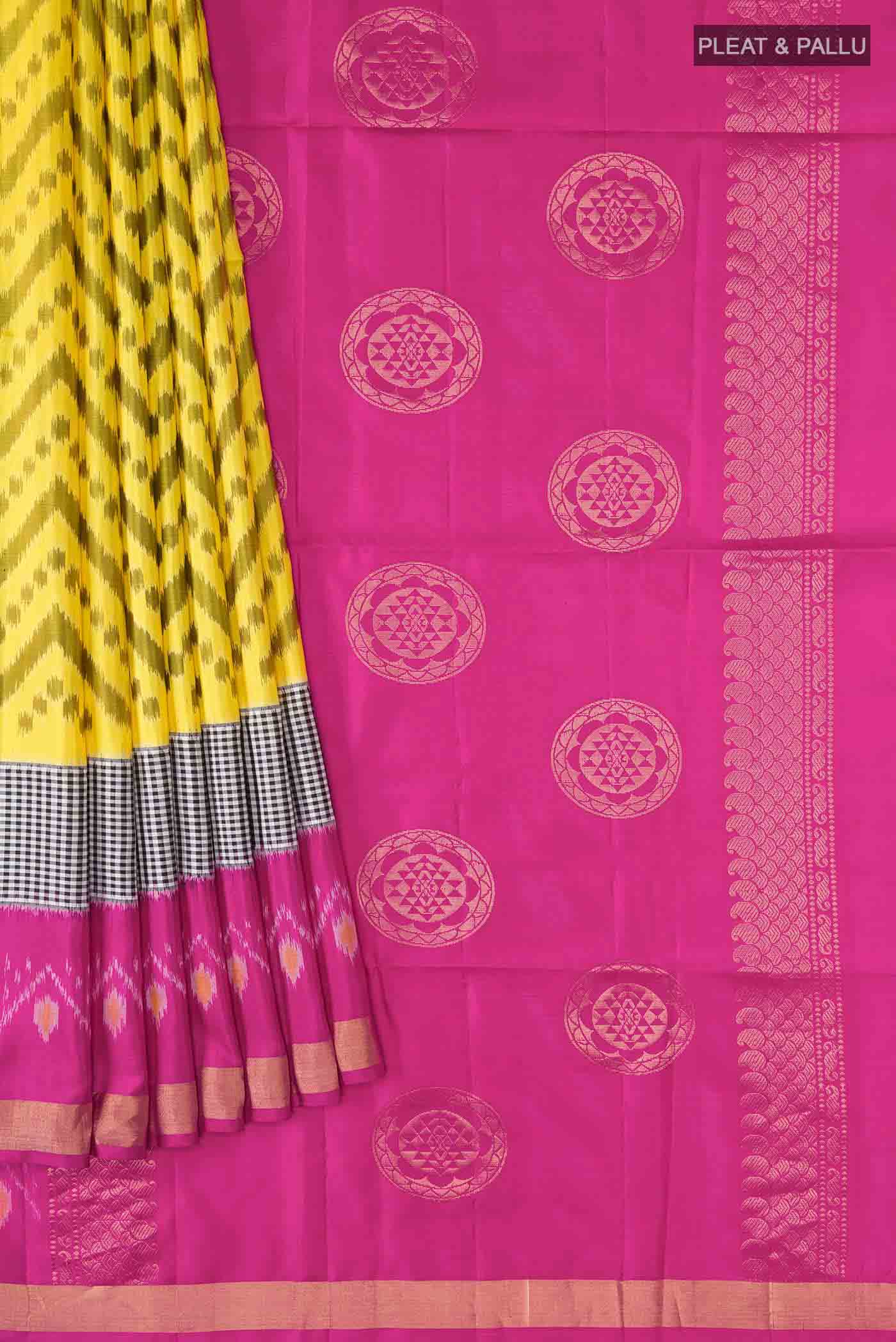 pleats pallu
