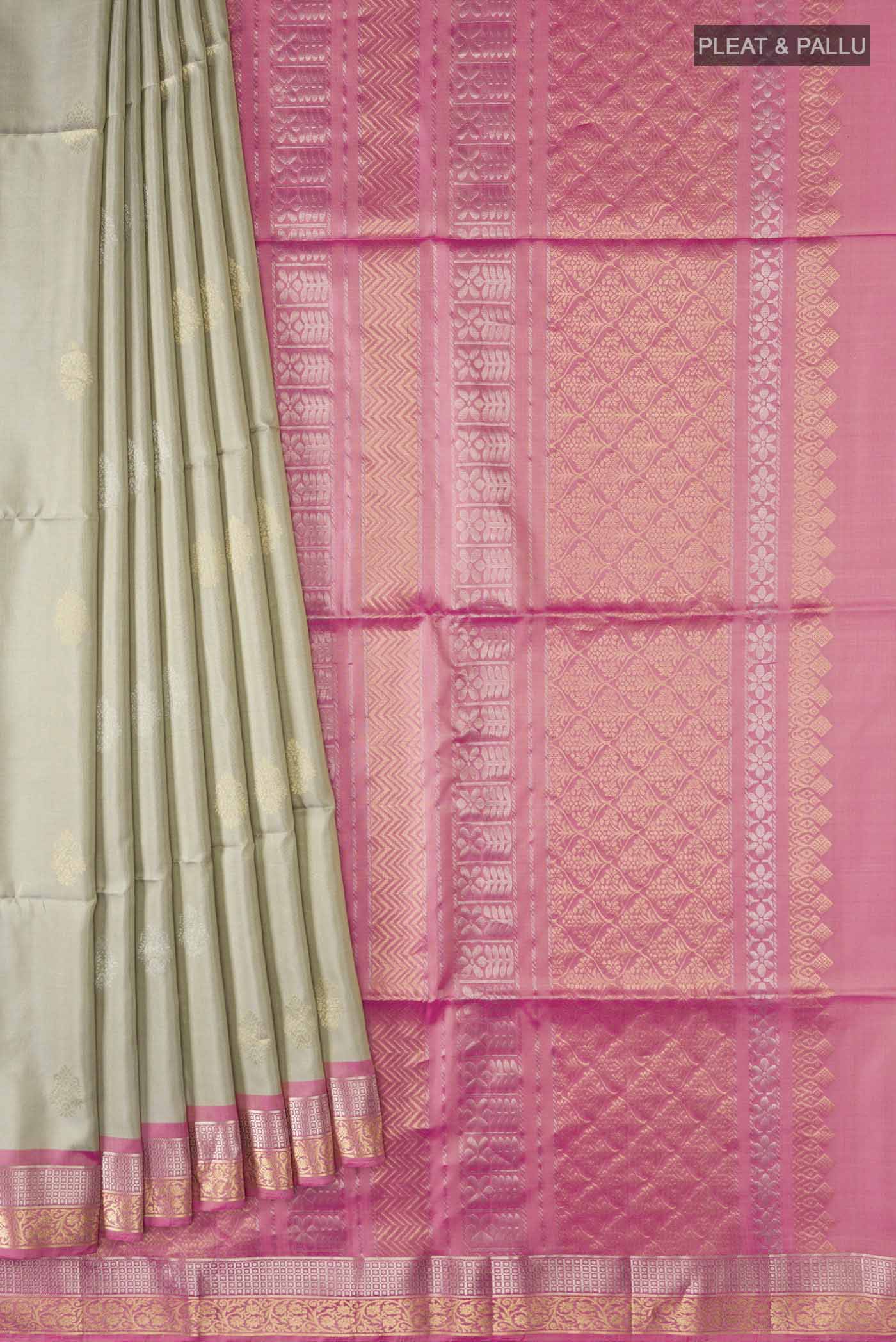 pleats pallu
