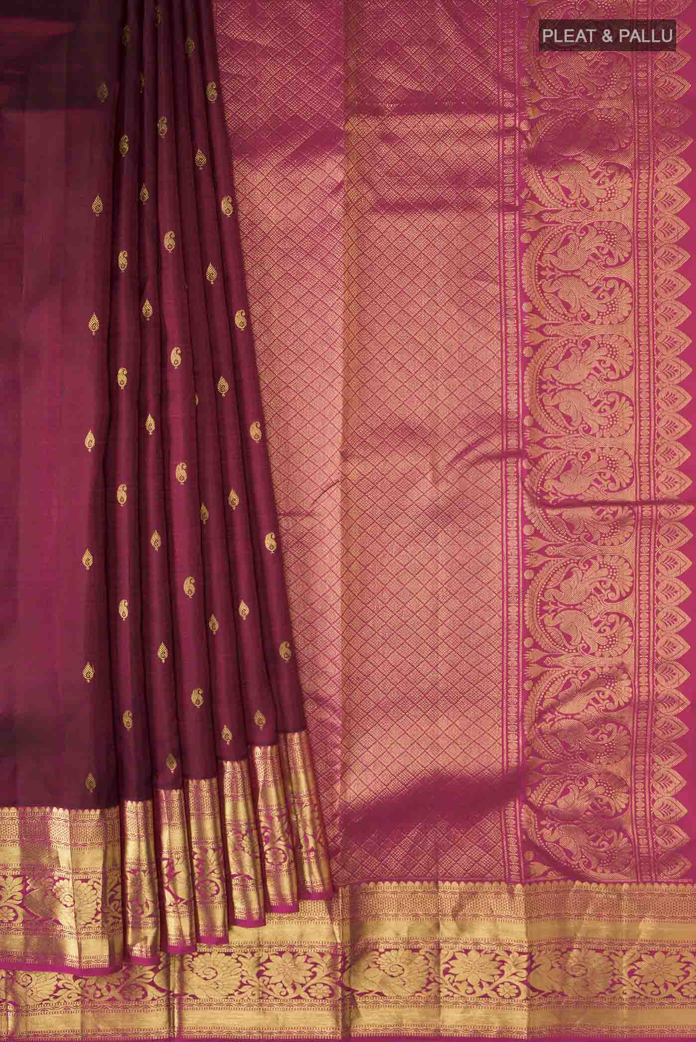pleats pallu