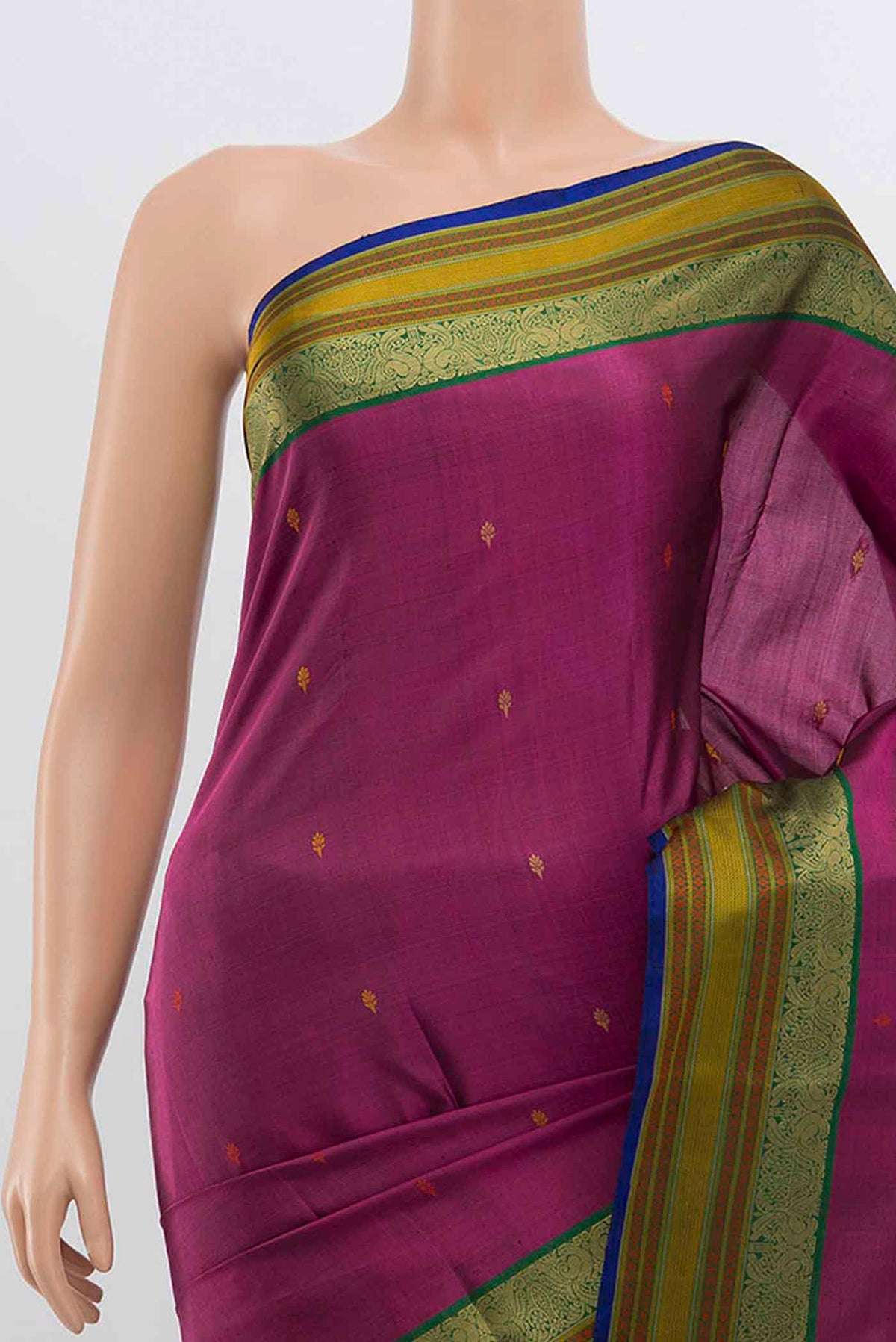 Border image of Magenta Soft Silk Saree with Zari Butta on the body and Silk Border